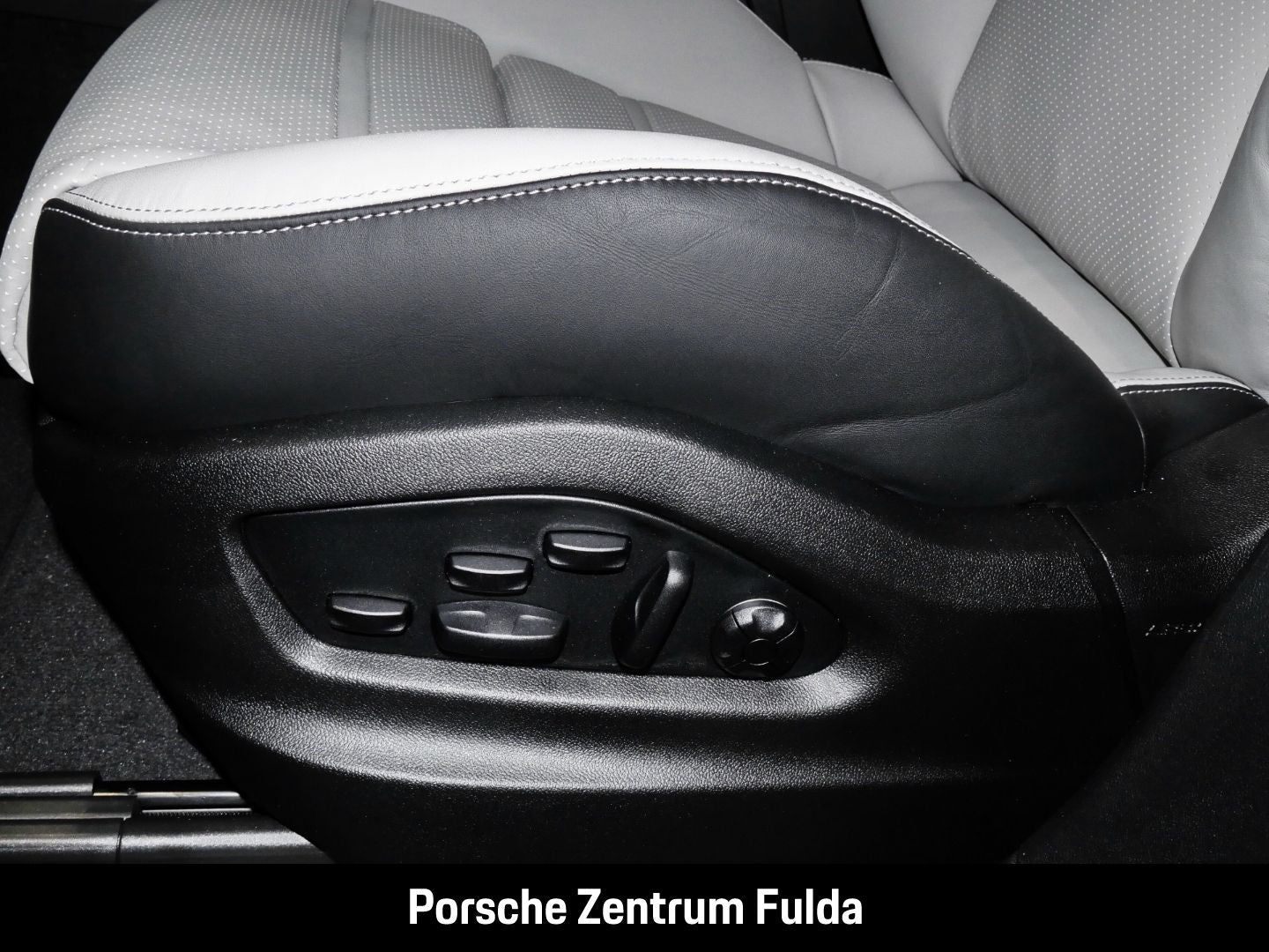 Porsche Cayenne E-Hybrid Coupe BOSE Panoramadach LED