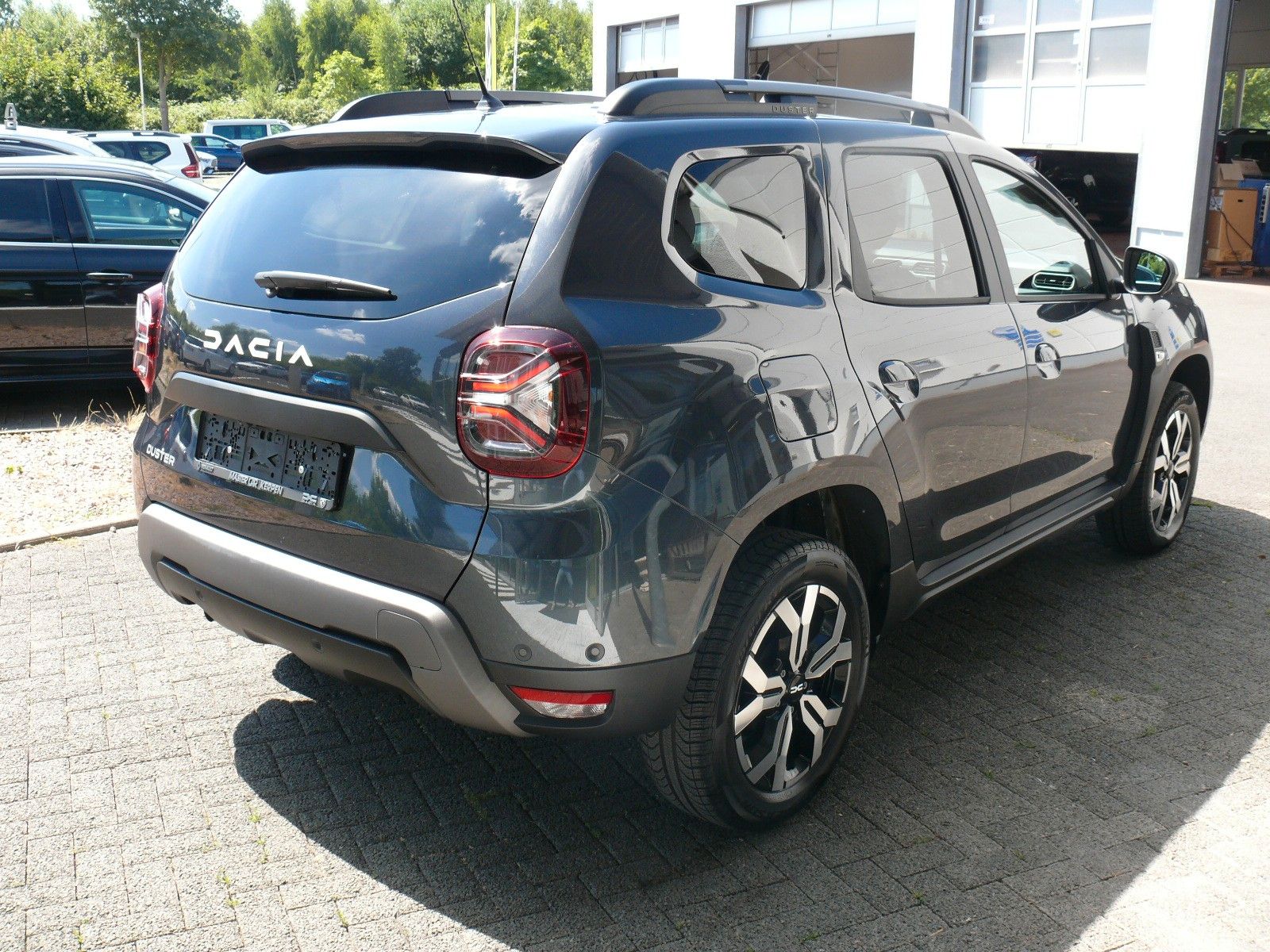 Dacia Duster II Journey 150 - Samsaru's Car Outlet