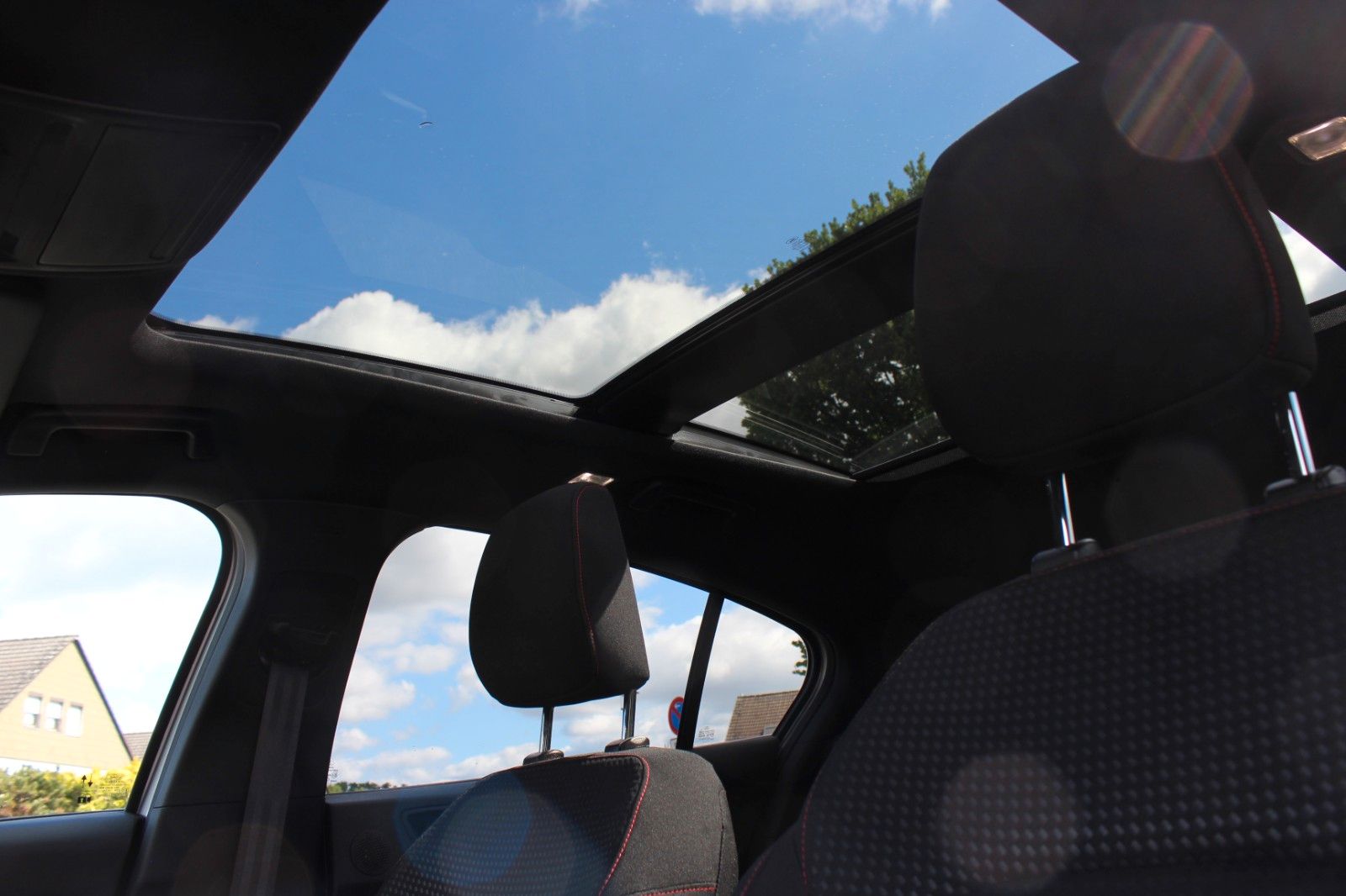 Ford Focus ST-Line X 1,0EcoBoost*Automatik*Pano*ACC*