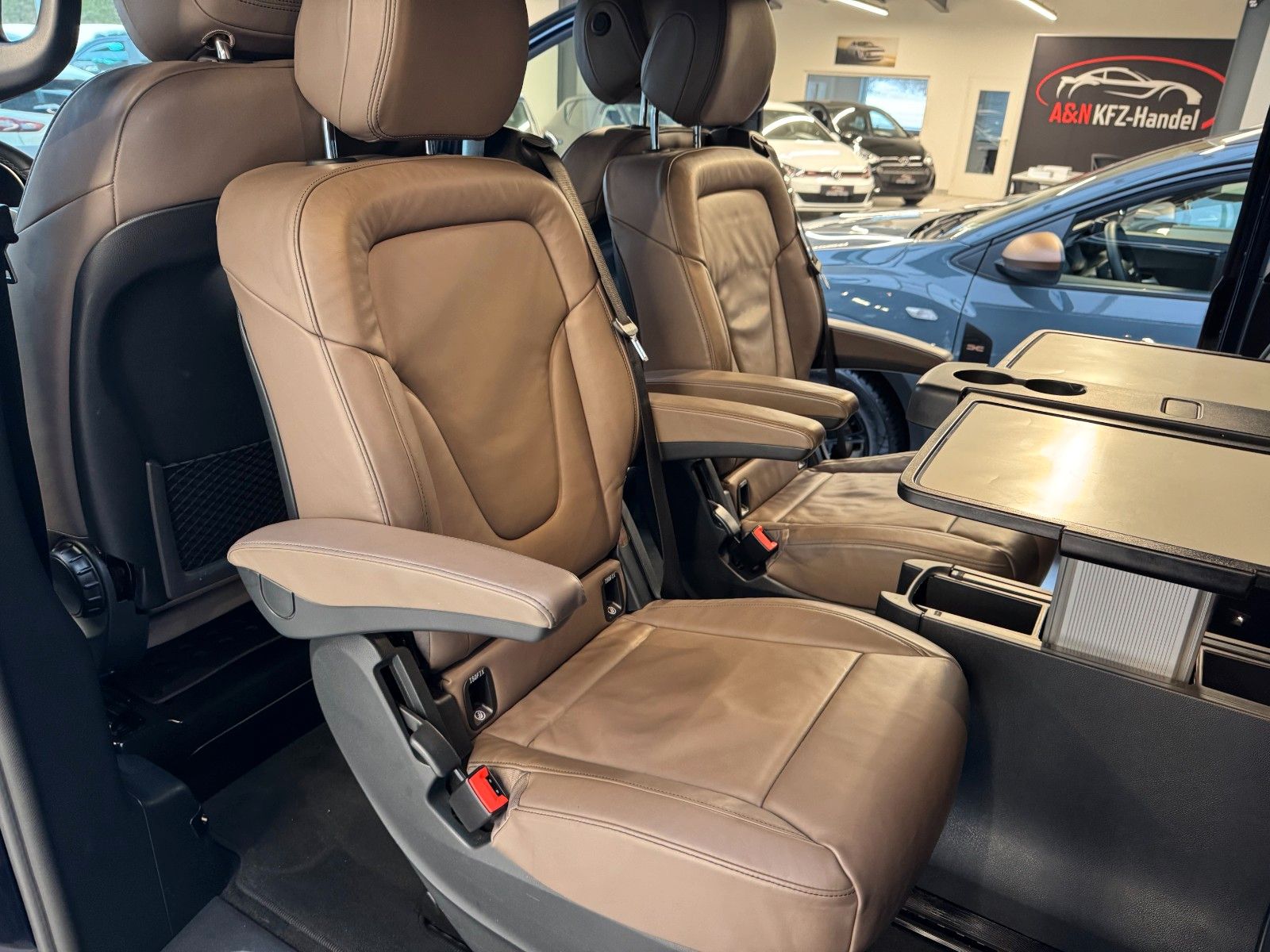 Mercedes-Benz V 300 d AVANTGARDE EDITION Lang