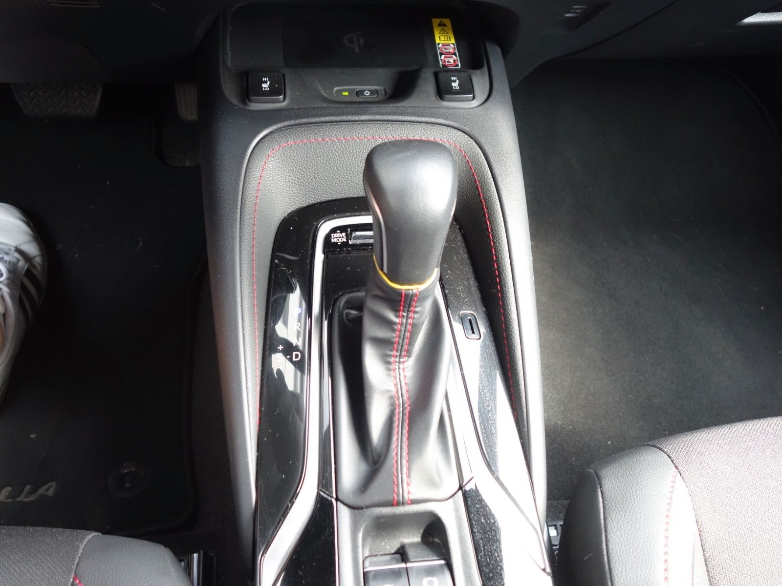 Toyota Corolla Touring 2.0 Hybrid GR Sport - Samsaru's Car Outlet