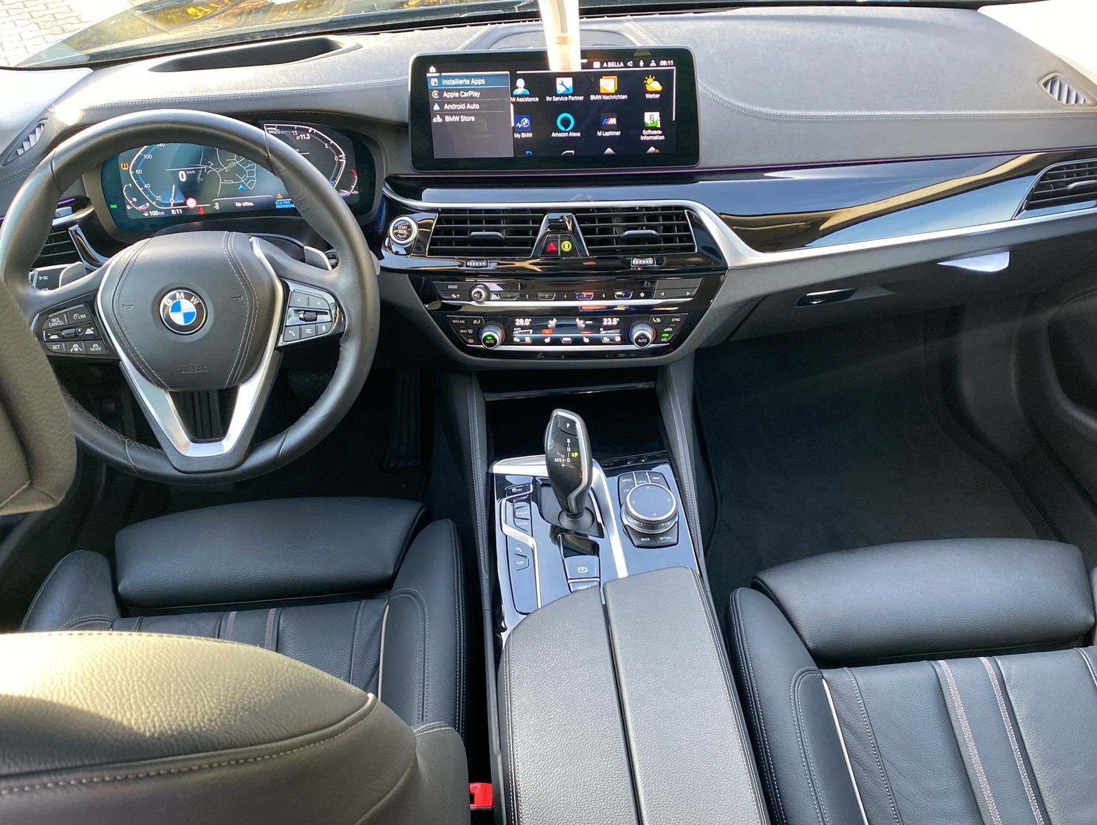 BMW 530 i xDrive Luxury Line*KeyGo*AHK*