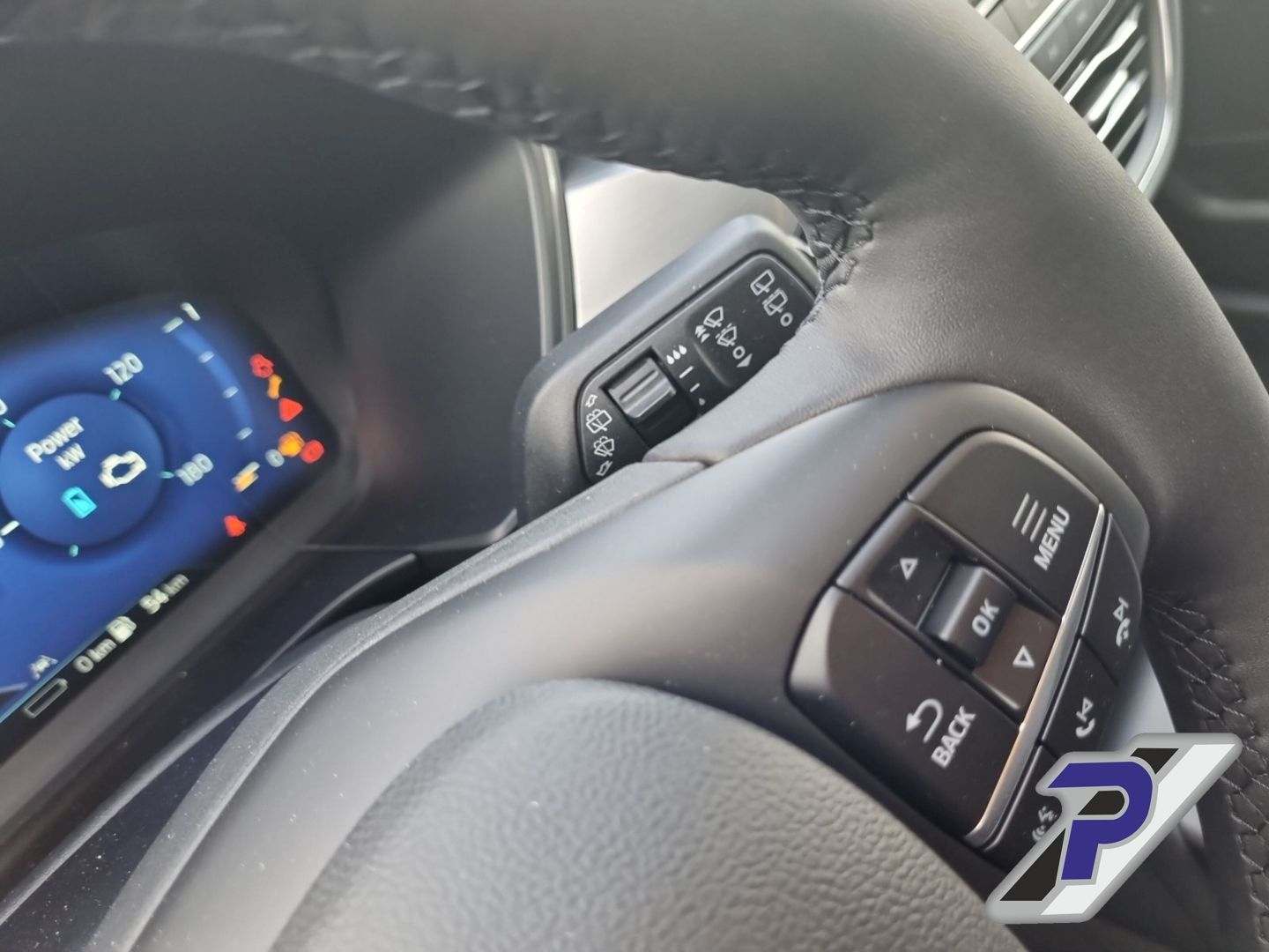 Ford Kuga Plug-In Hybrid Titanium X - Samsaru's Car Outlet