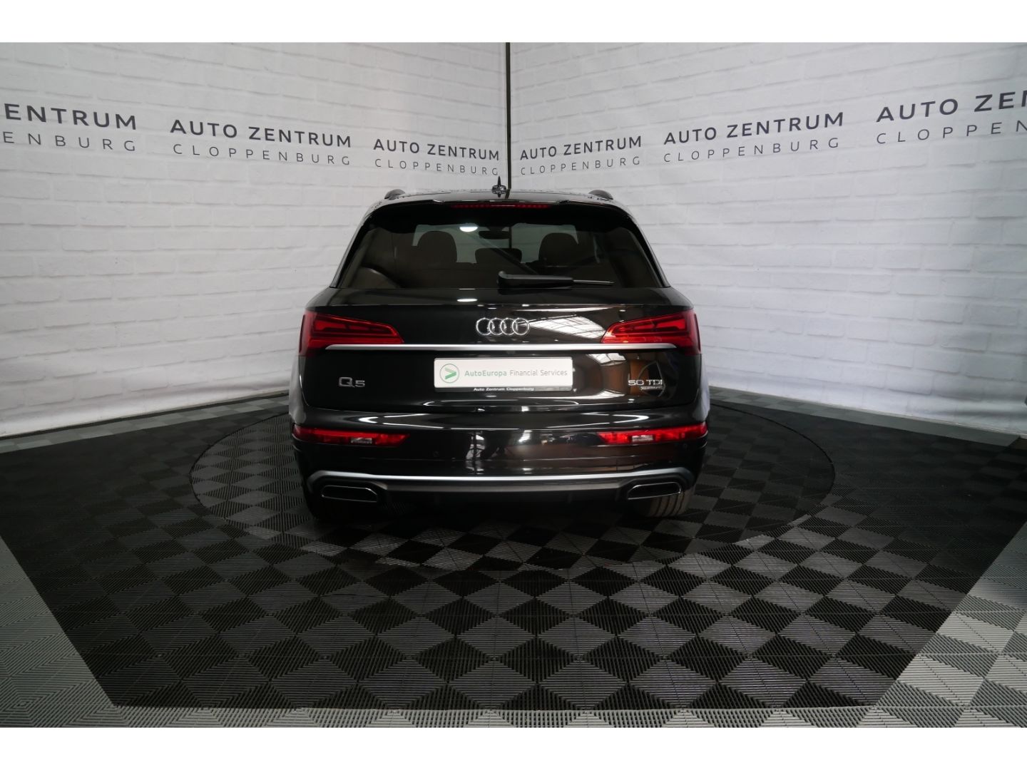 Audi Q5 50 TDI q S line - Samsaru's Car Outlet