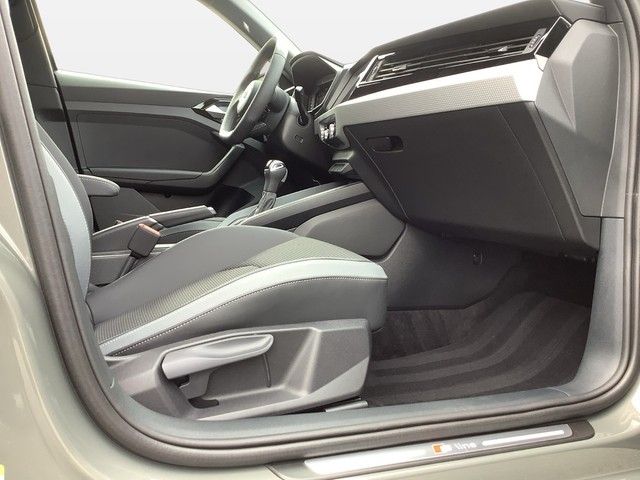 Audi A1 Sportback 40TFSI S-line LED Scheinwerfer, Nav