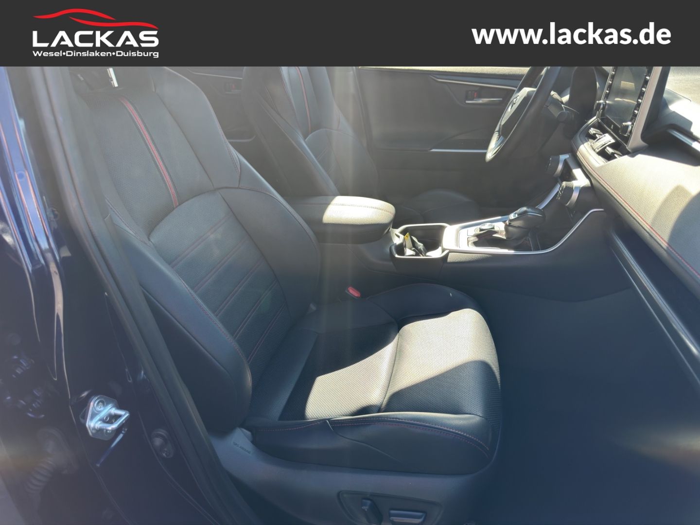 Toyota RAV 4 Plug-in Hybrid 4x4 - Samsaru's Car Outlet