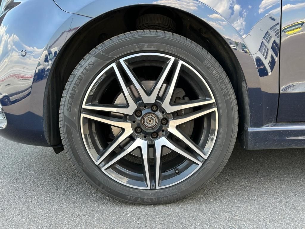 Mercedes-Benz V 300 d 4Matic Avantgarde Edition AMG - Samsaru's Car Outlet