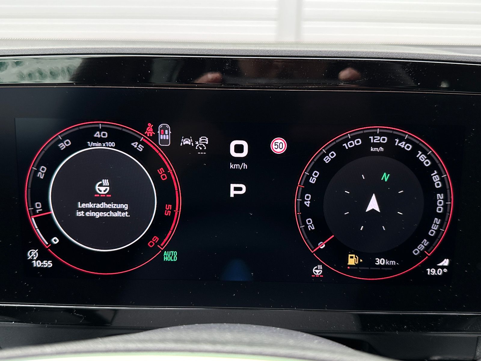 Skoda Sportline 193PS 4x4 STHZ DCC+ 360° KAMERA AHK