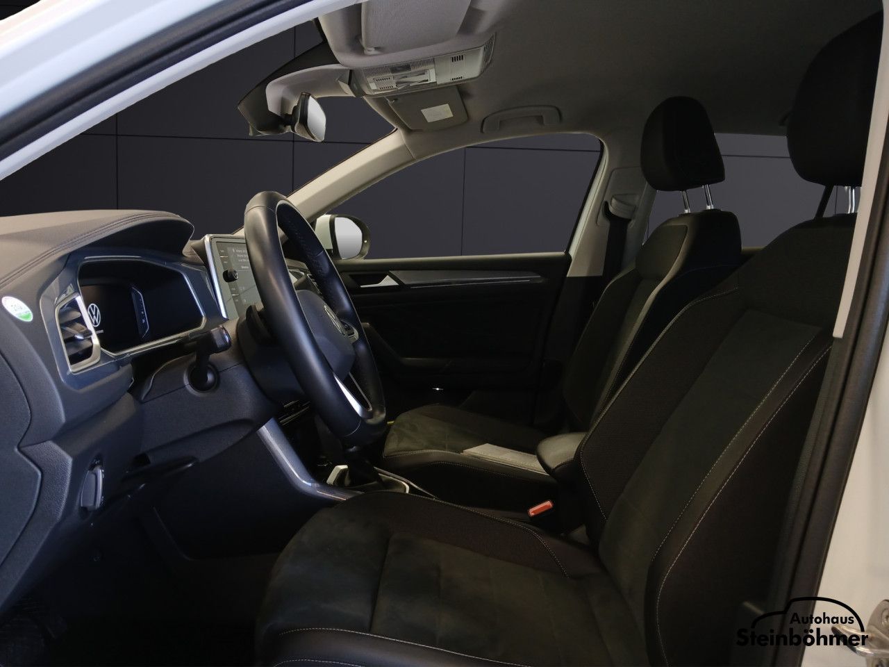 Volkswagen T-Roc Style 1.5TSI DSG Plus - Samsaru's Car Outlet