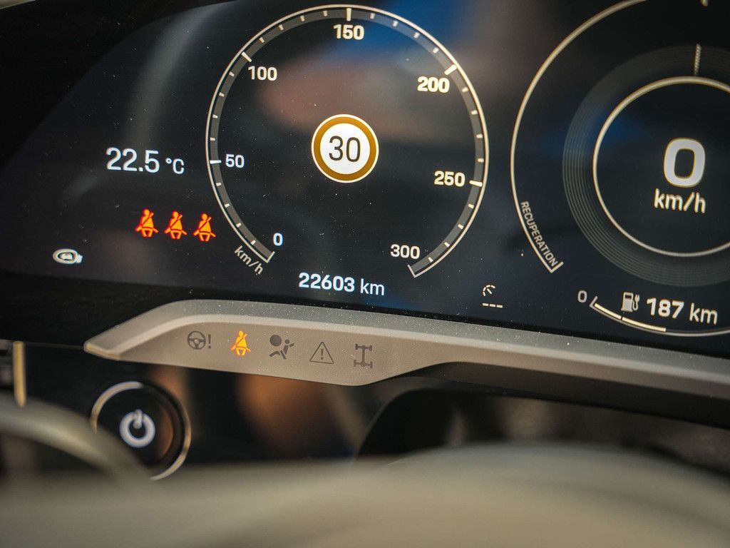Porsche Taycan Cross Turismo 4S 93.4 kWh - ACC - Bose -