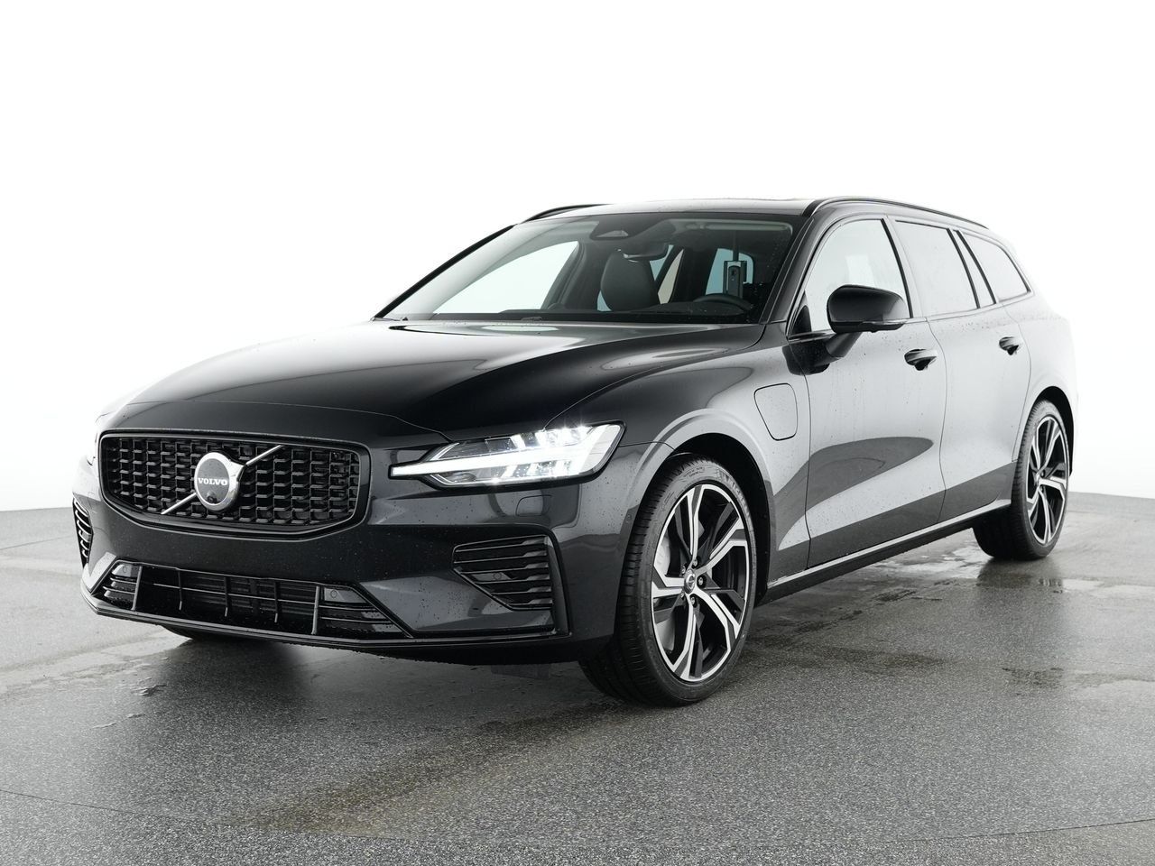 Volvo V60+T8+Recharge+AWD+GT+AHKsemi+Lenkradhzg+R-Kam+