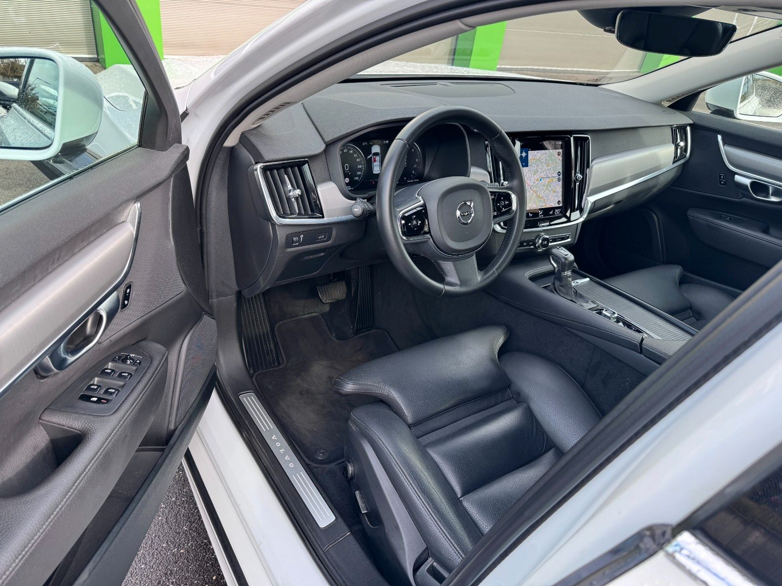 Volvo S90 Geartronic Momentum+ LEDER+LED+360°CAM+1A