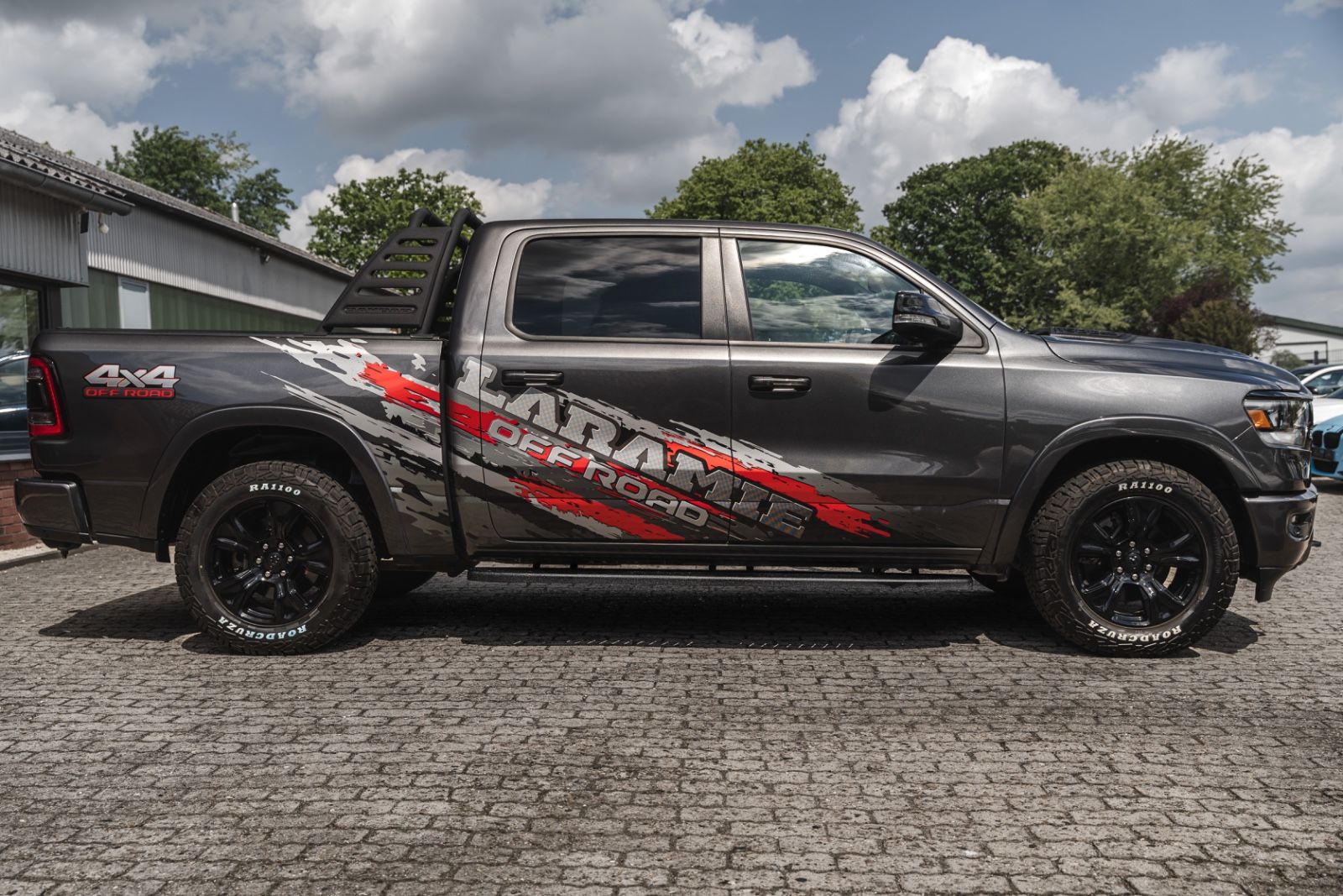 Dodge RAM5.7Laramie E-Torque/LPG/Navi/360*Dig-T/Pano