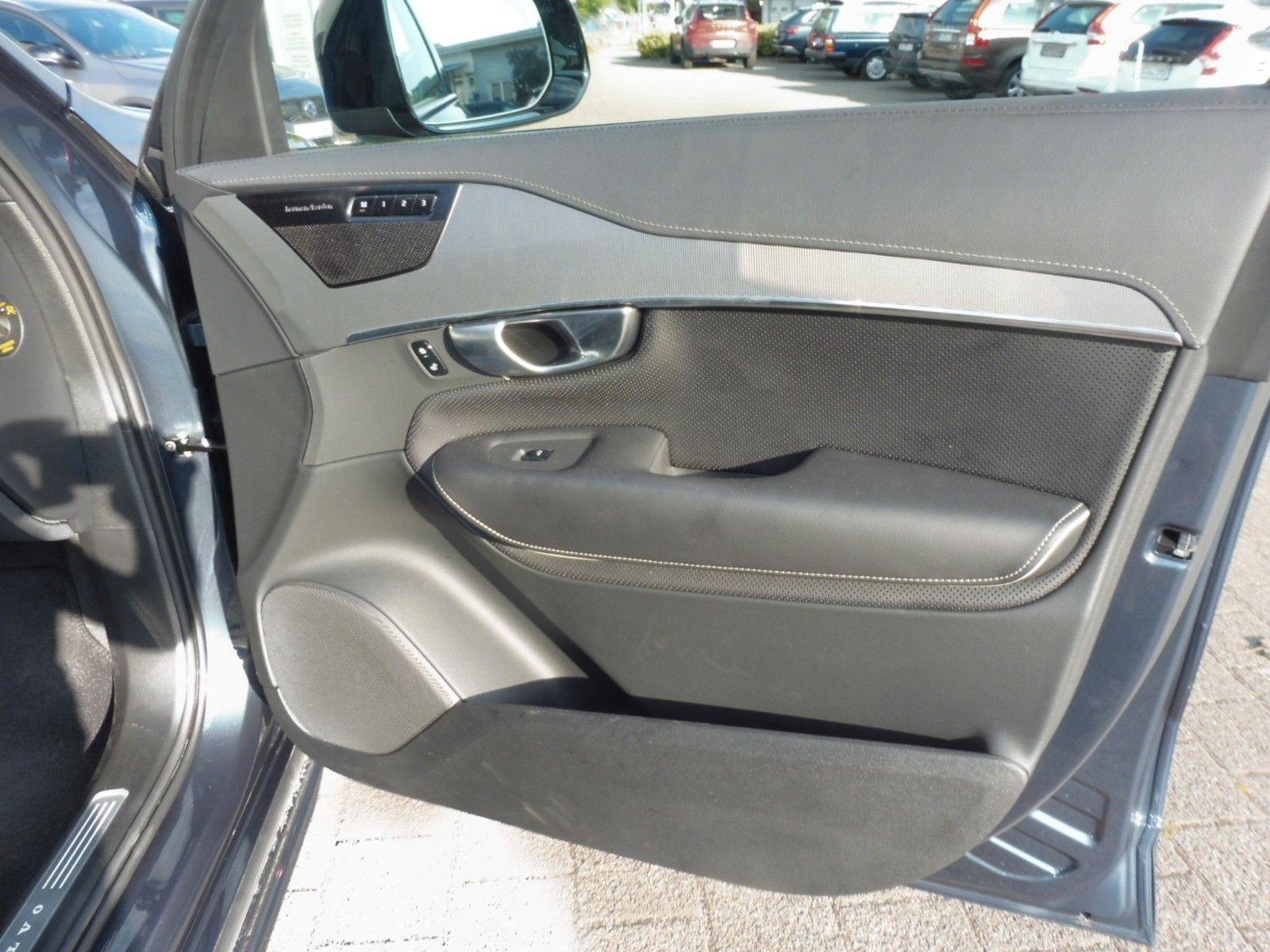 Volvo XC 90 B5 Plus Dark AWD