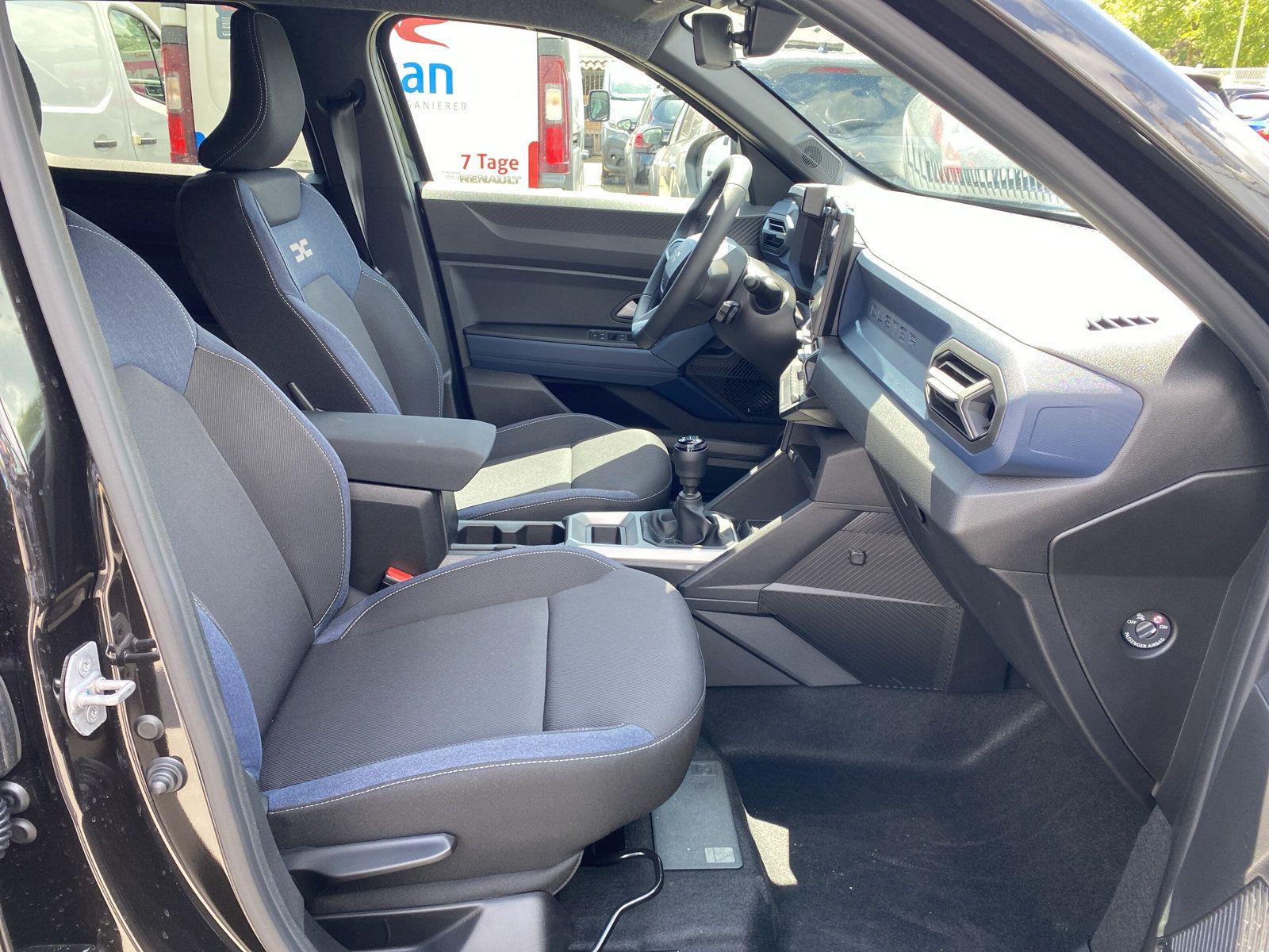 Dacia Duster Journey TCe 130 - Samsaru's Car Outlet