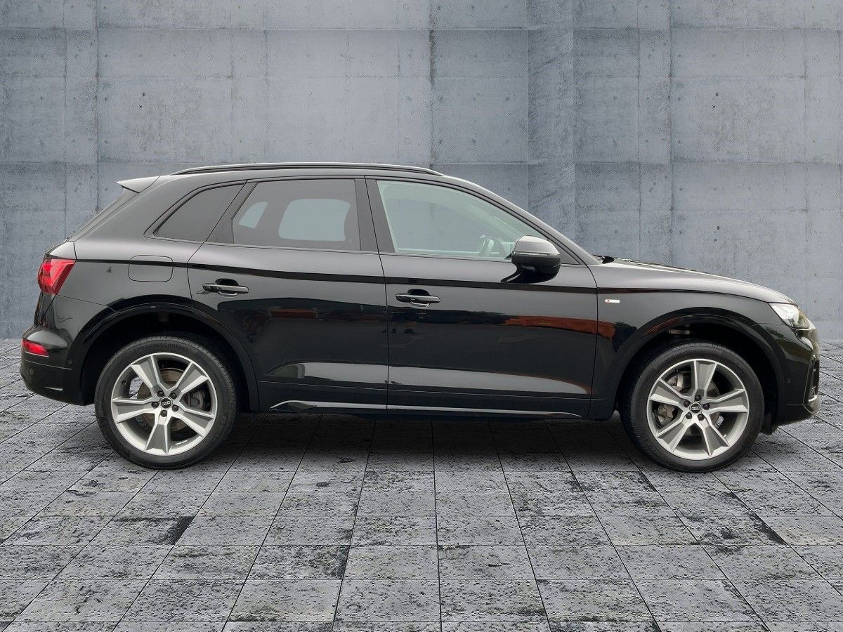 Audi Q5 45 TFSI QU S-LINE - Samsaru's Car Outlet
