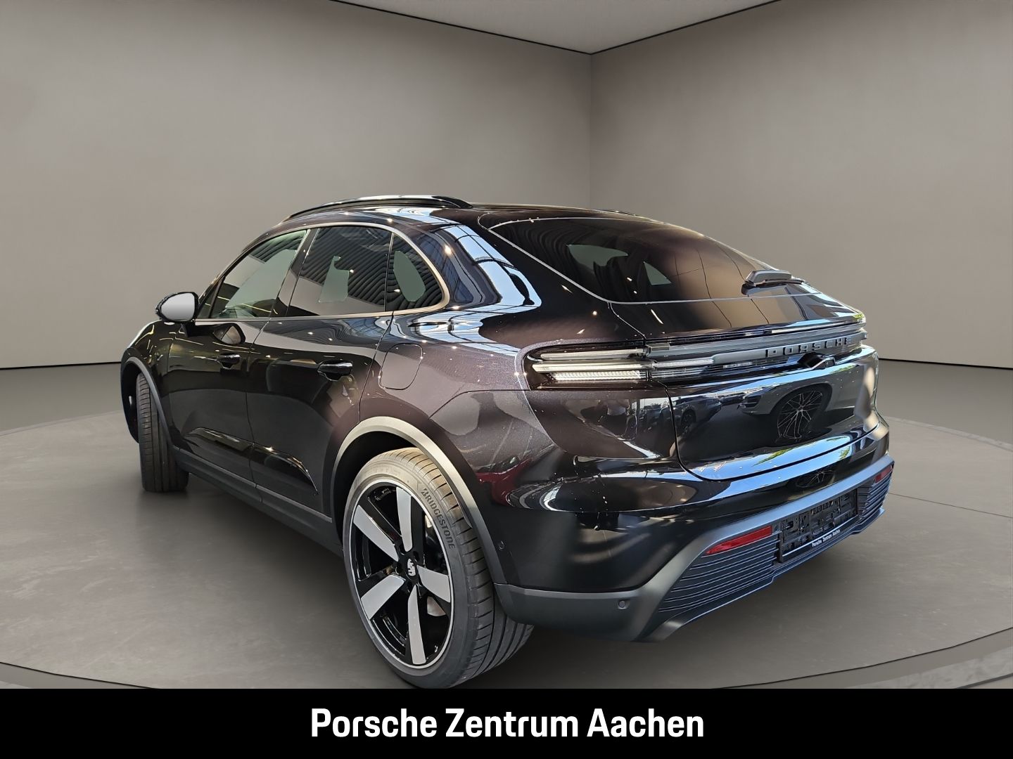 Porsche Macan 4 BOSE Surround View LED-Matrix