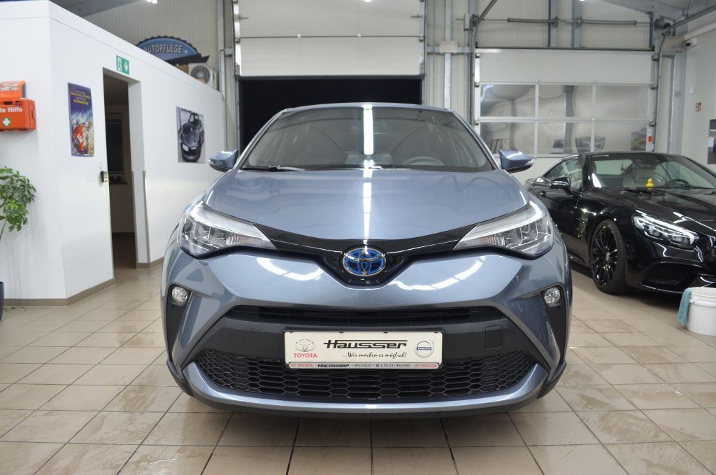 Toyota C-HR 1.8 Hybrid Flow+ - Samsaru's Car Outlet
