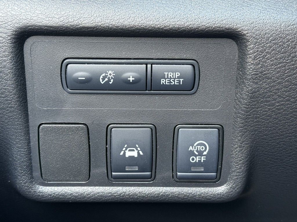 Nissan Micra Visia - Samsaru's Car Outlet