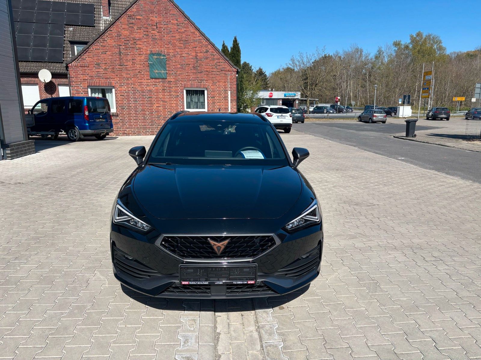 Cupra Leon Sportstourer - Samsaru's Car Outlet