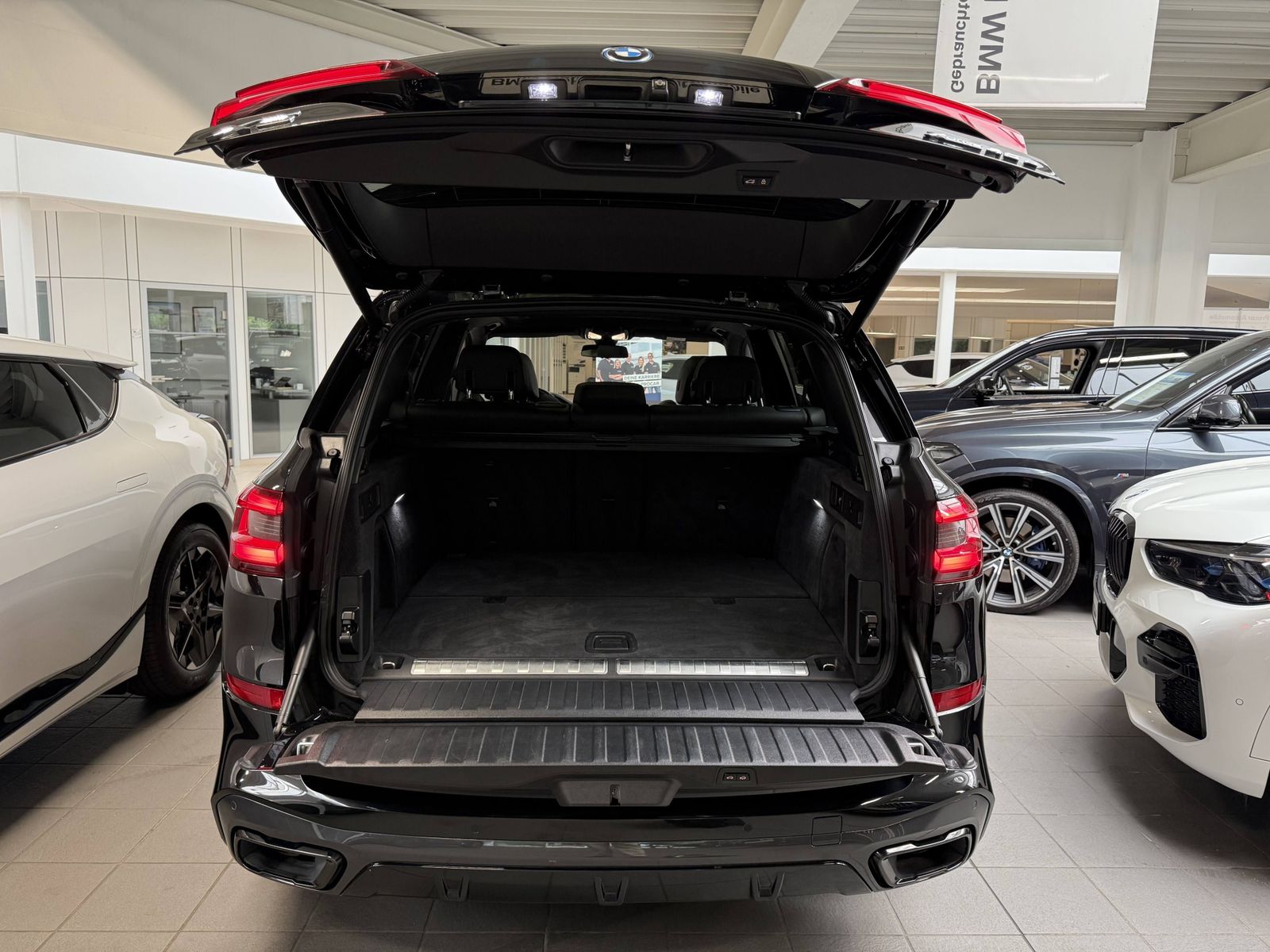 BMW X5 xDrive45e Komf Integral AHK Pano Laser DAB Hi