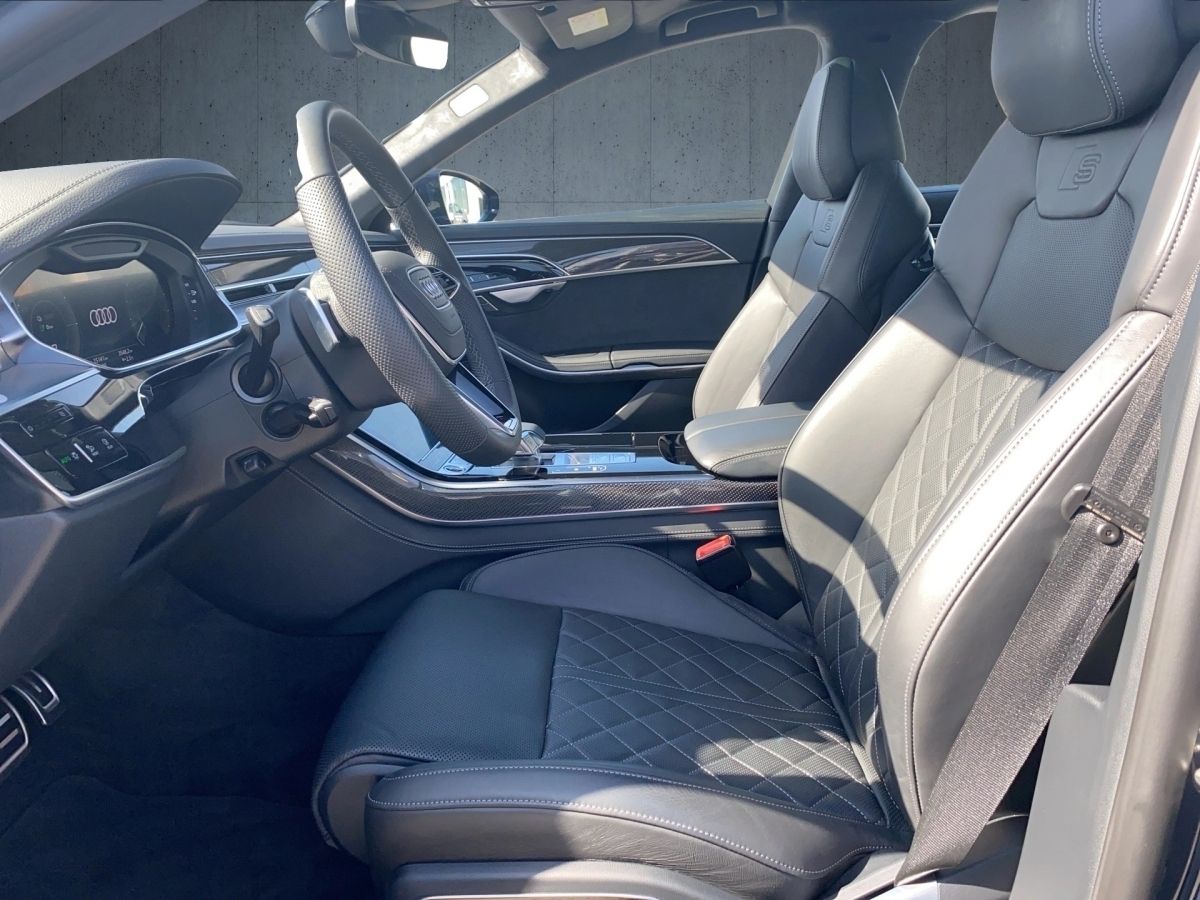 Audi A8 L 60 TFSI e qu. - Samsaru's Car Outlet
