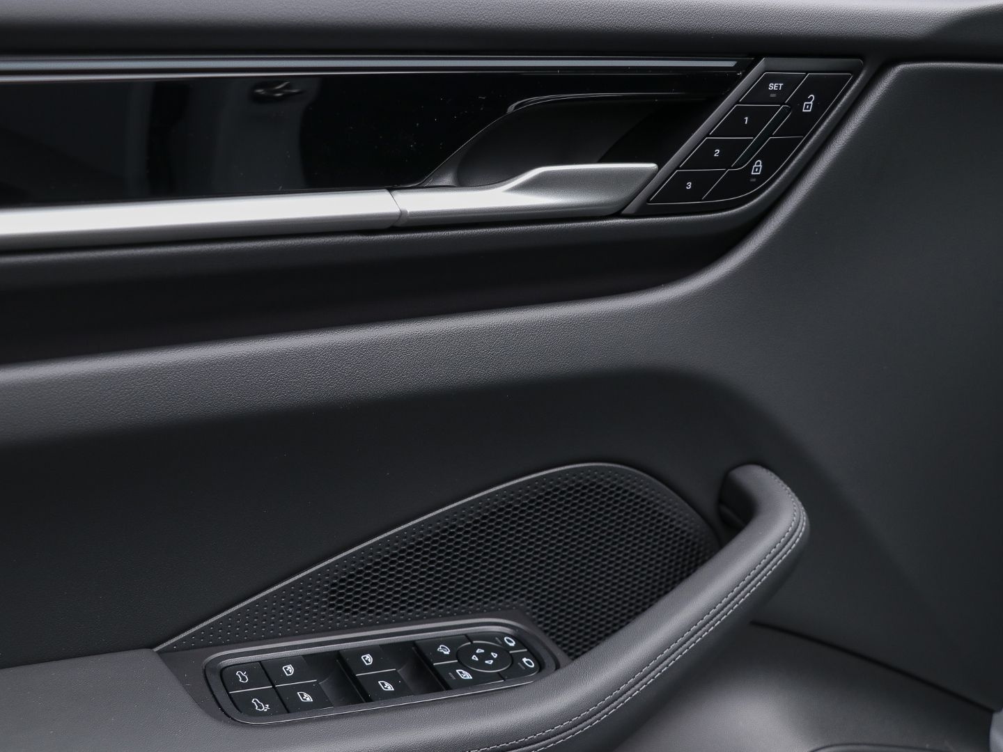 Porsche Macan 4 BOSE Luftfederung Panorama LED-Matrix