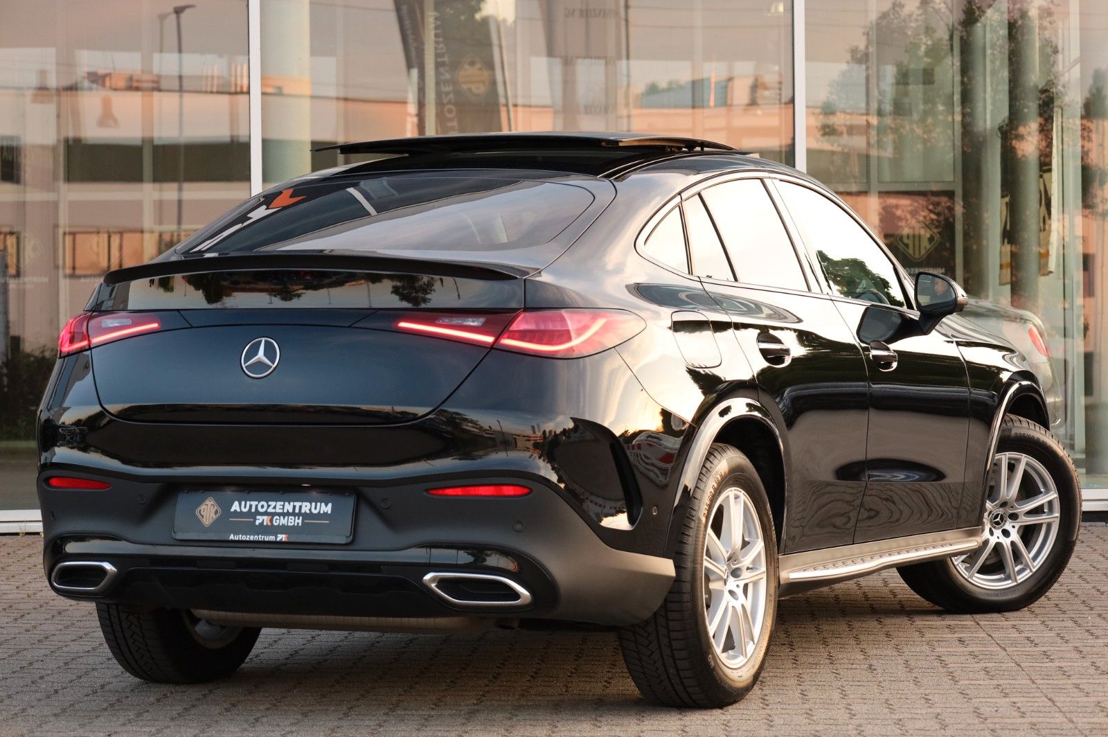 Mercedes-Benz GLC 200 Coupe 4Matic AMG Paket - Samsaru's Car Outlet