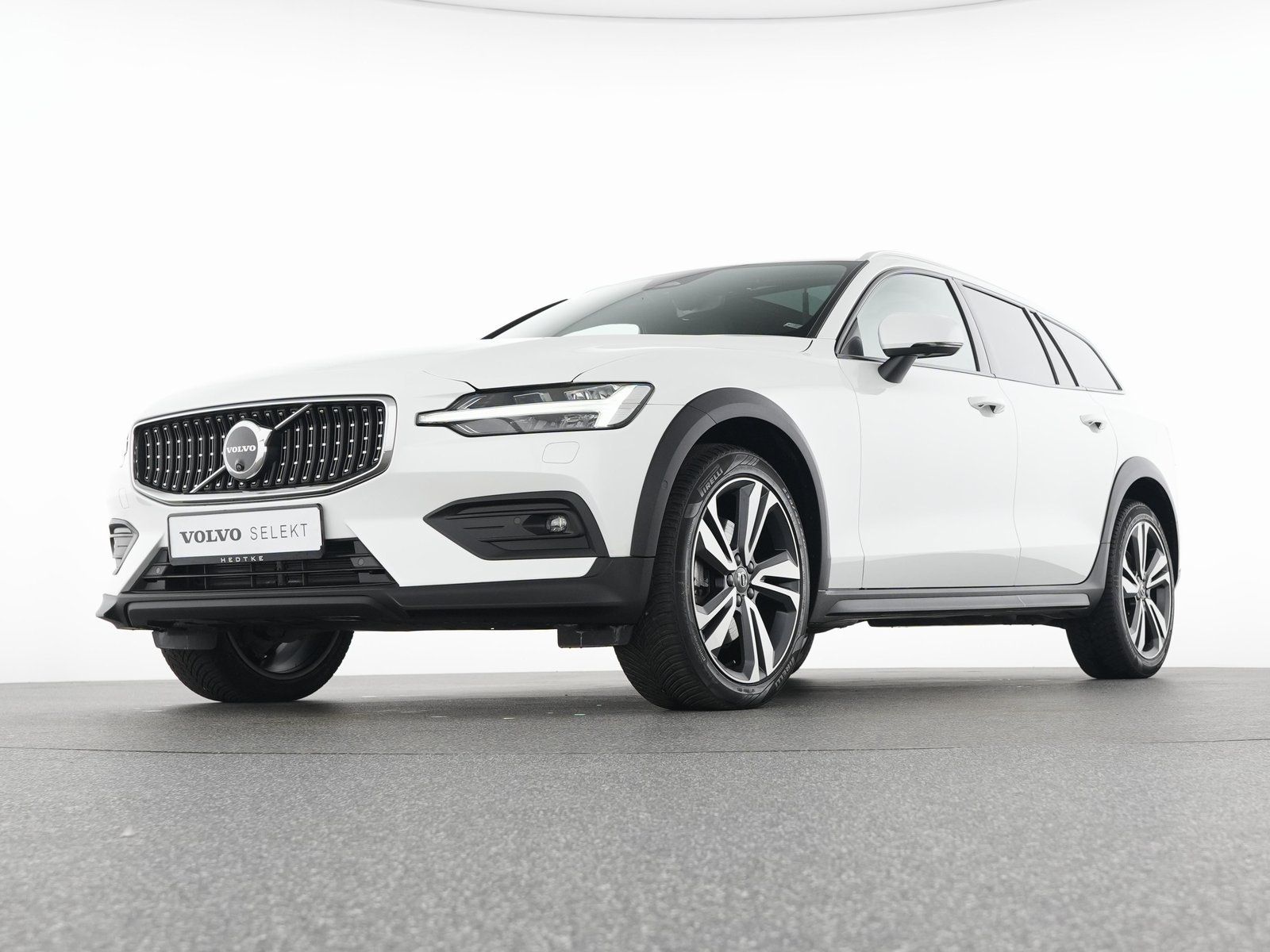 Volvo V60 CC B4 AWD Ultimate SONDERFINANZIERUNG 1,99%*