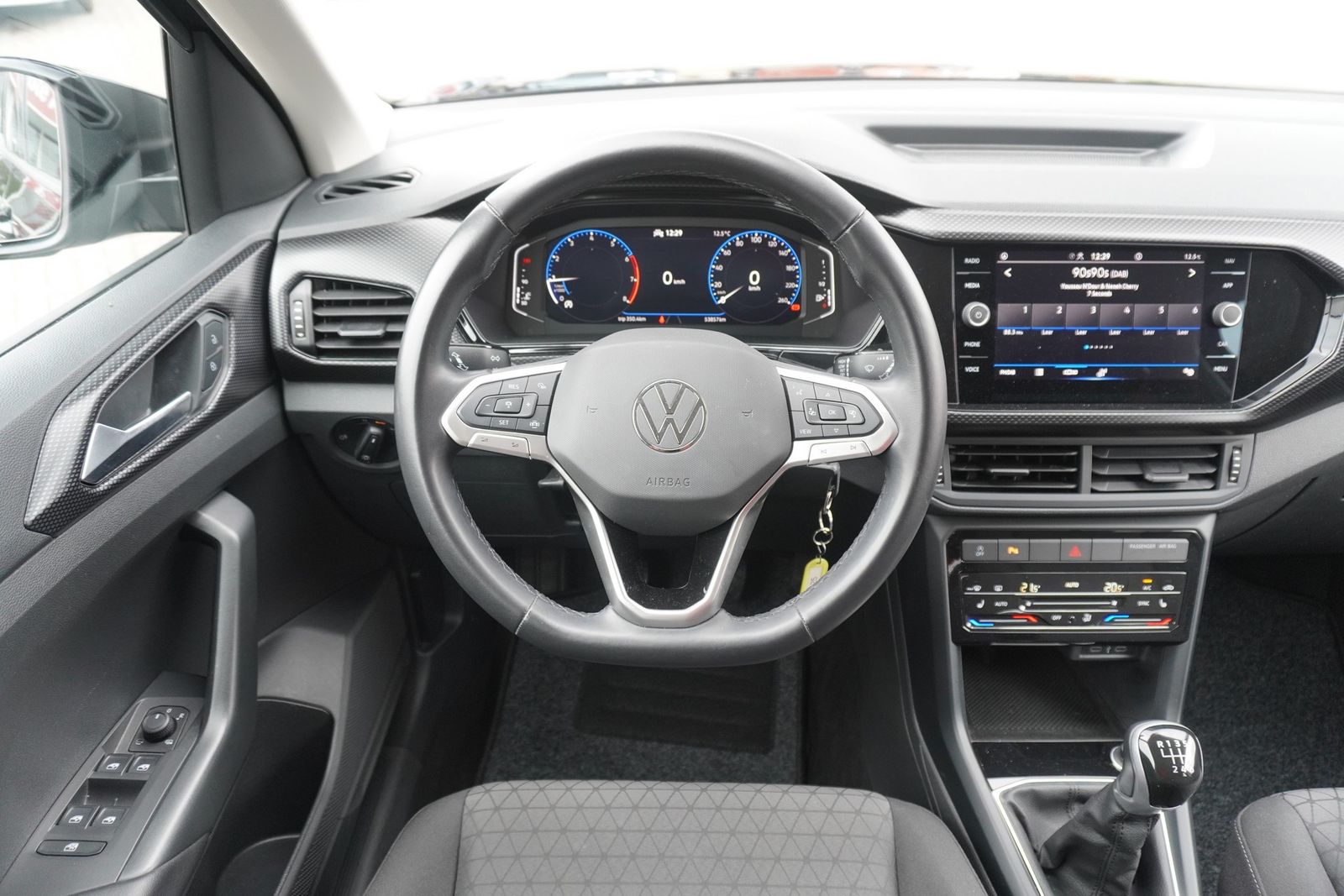 Volkswagen T-Cross 1.0 TSI - Samsaru's Car Outlet