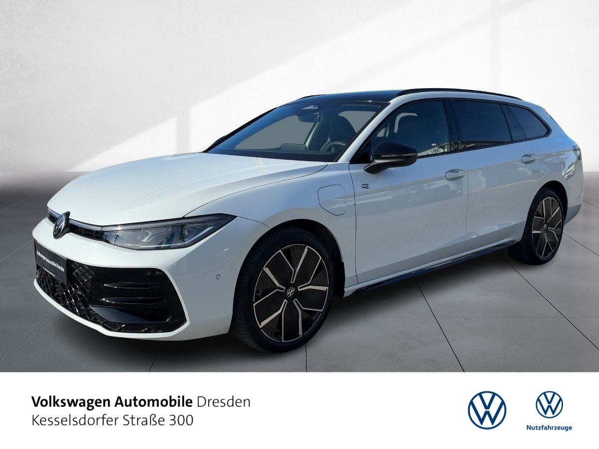 Volkswagen Passat Variant R-Line 1,5 eHybrid DSG AHZV PANO