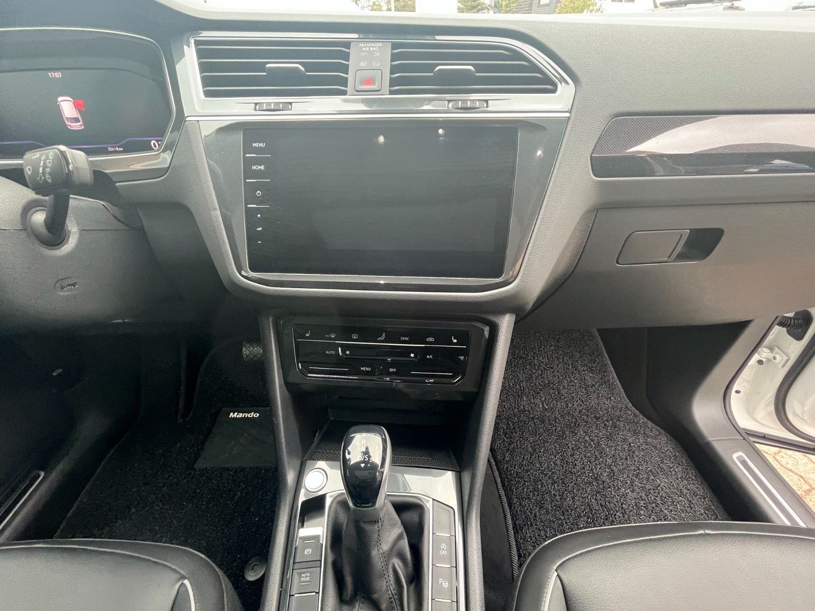 Volkswagen Tiguan 2.0 TDI DSG Top-Ausstattung - Samsaru's Car Outlet