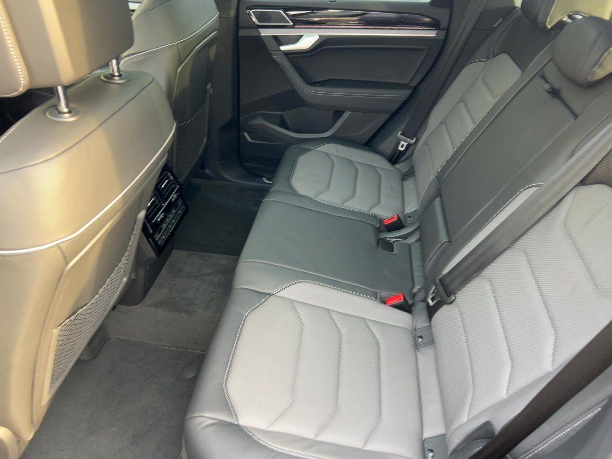 Volkswagen Touareg R-Line V6 TDI 4M BlackStyle Standhzg Luf