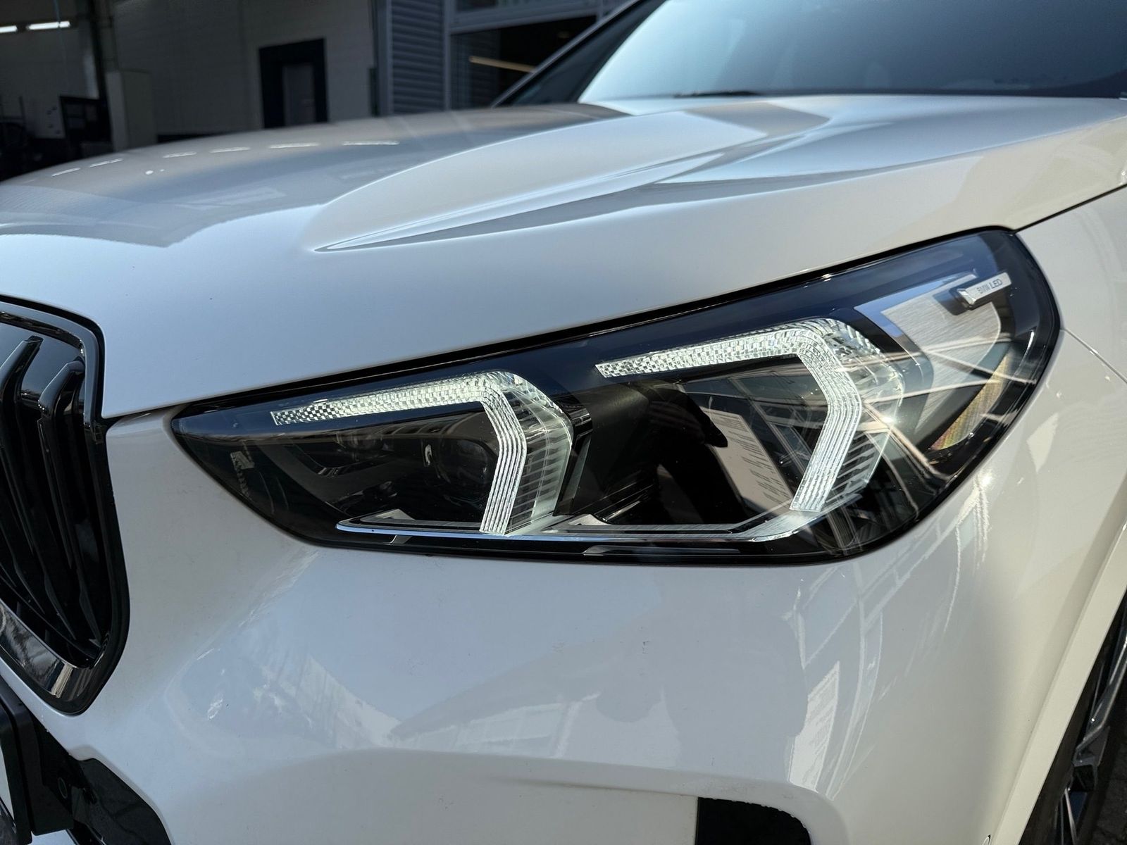BMW X1 xDrive20d M SPORTPAKET - Samsaru's Car Outlet