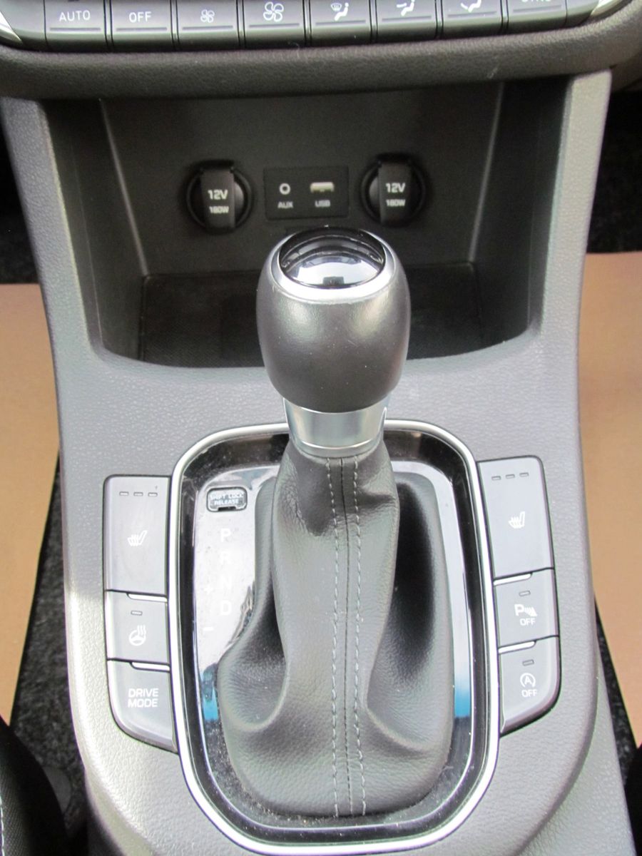 Hyundai i30 cw Trend - Samsaru's Car Outlet