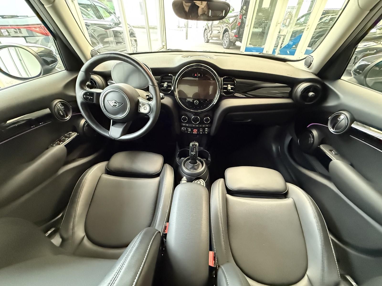 MINI Cooper S - Samsaru's Car Outlet