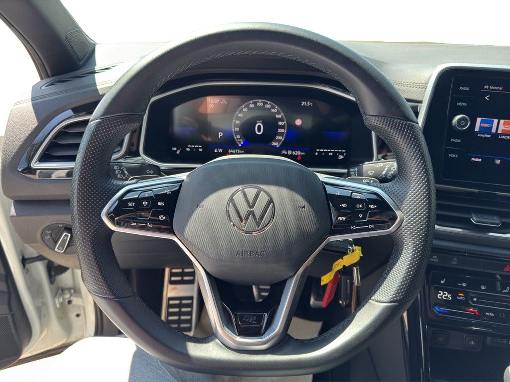 Volkswagen T-Roc 1.5 TSI DSG R-Line - Samsaru's Car Outlet