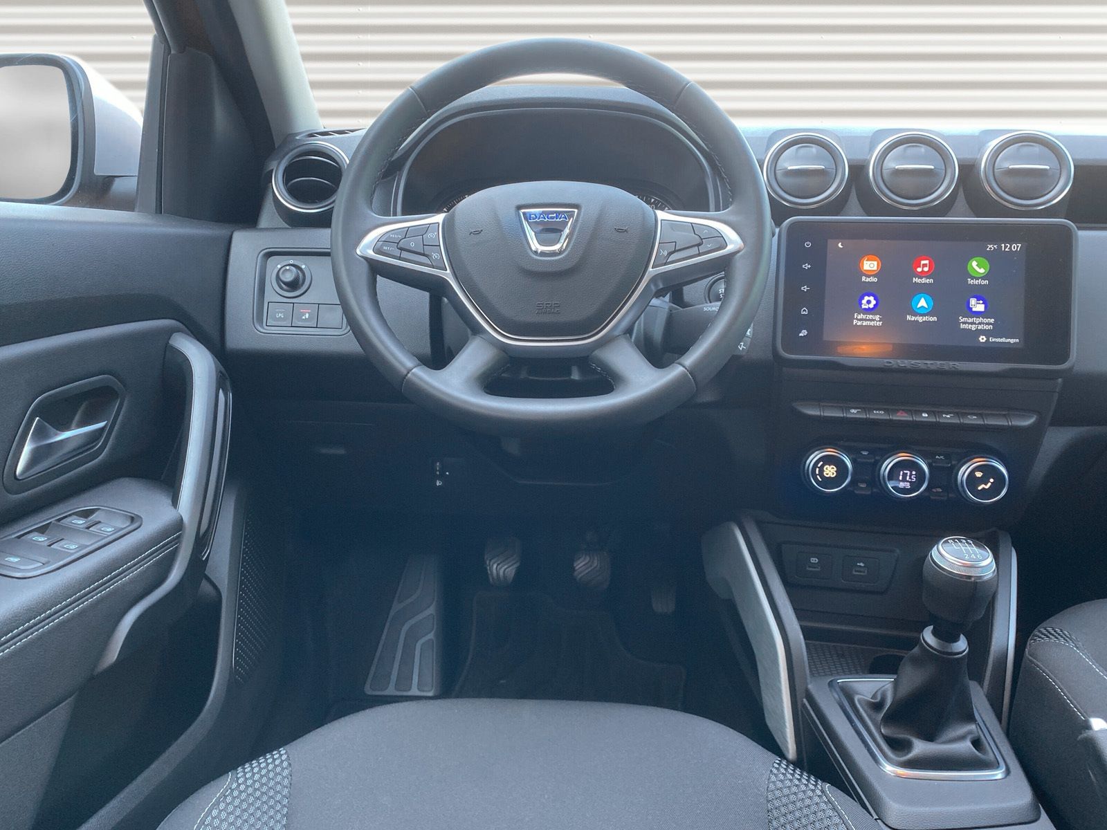 Dacia Duster Prestige+ - Samsaru's Car Outlet