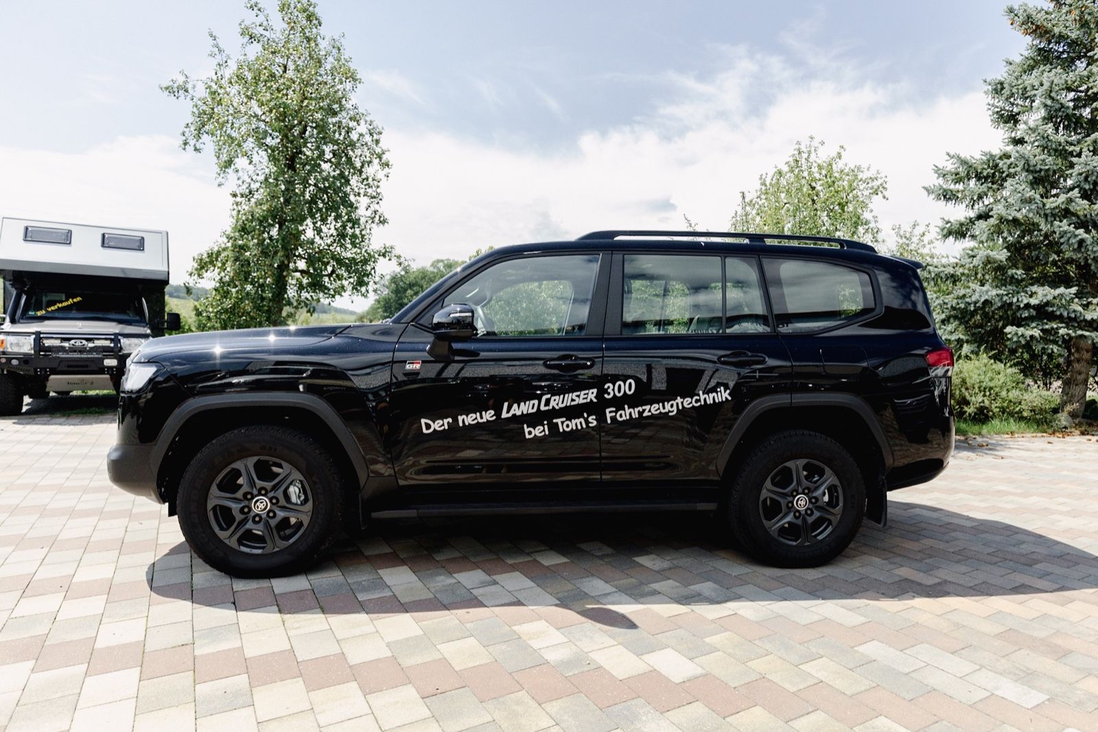 Toyota Land Cruiser 300 GR Sport