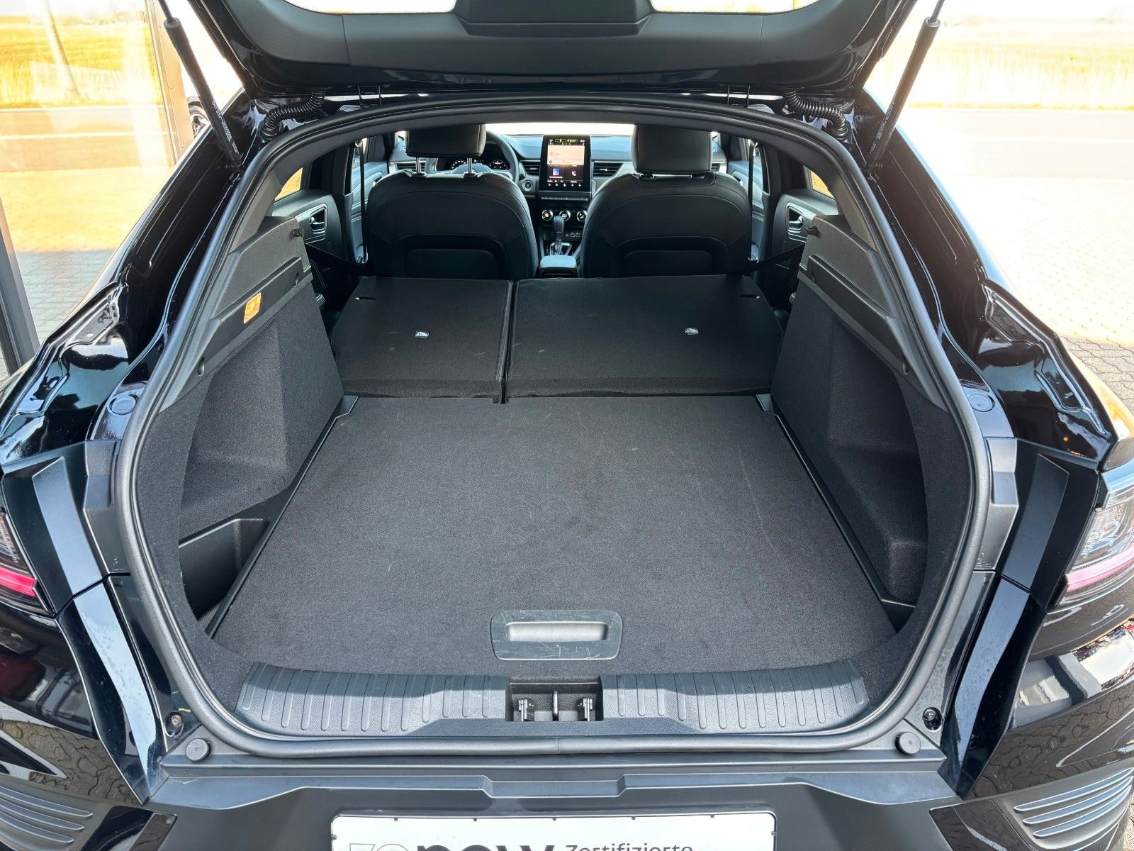Renault Arkana Techno Mild Hybrid - Samsaru's Car Outlet