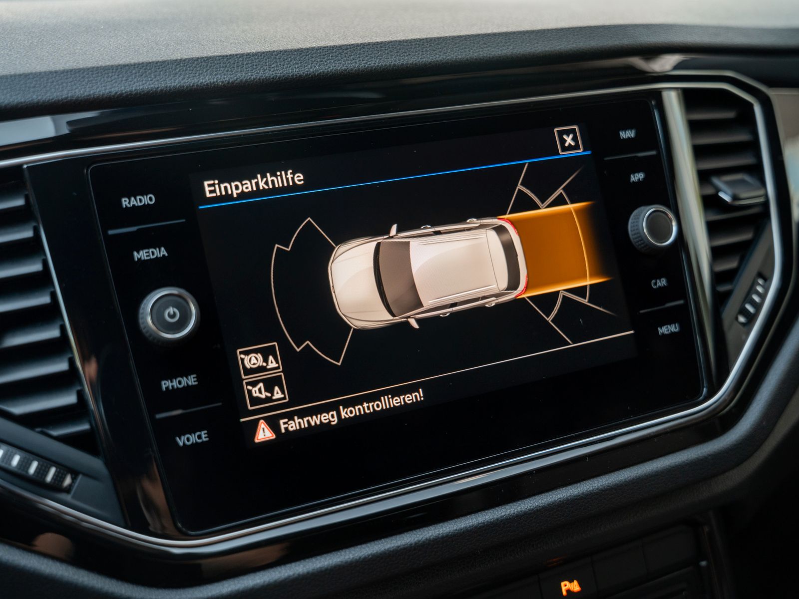 Volkswagen T-ROC Sport 1.5 TSI DSG - Samsaru's Car Outlet