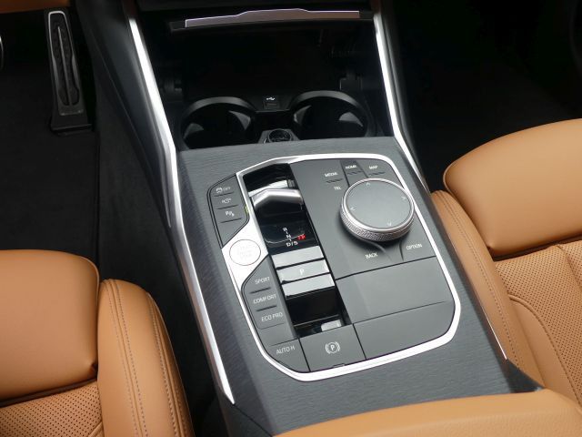 BMW 320 d xDriv Tou M Sport PRO ACC°Pano-Mem.°Stdhzg