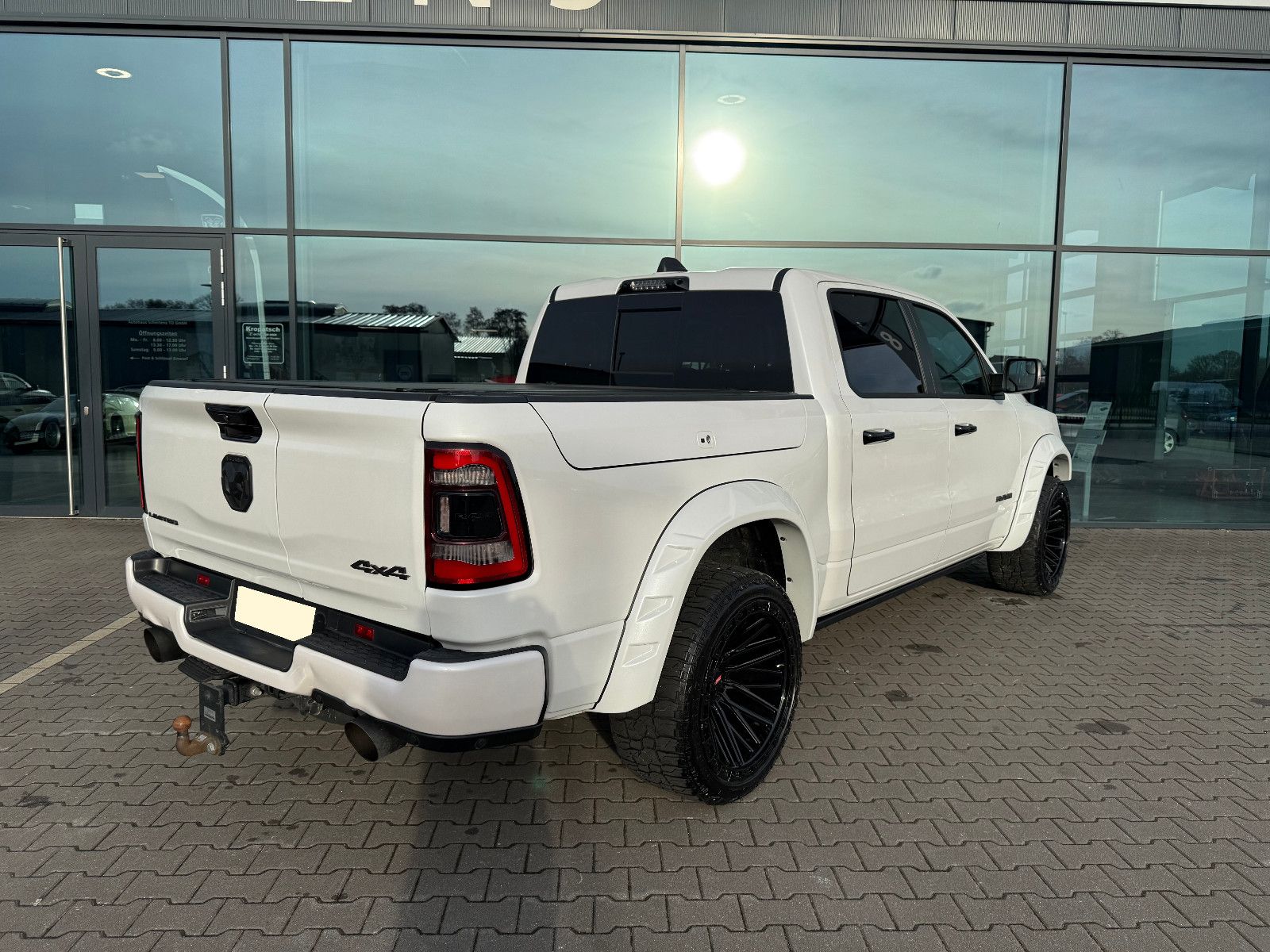 Dodge RAM 1500 Limited Night GRAIL LA CHANTI V8 VOLL