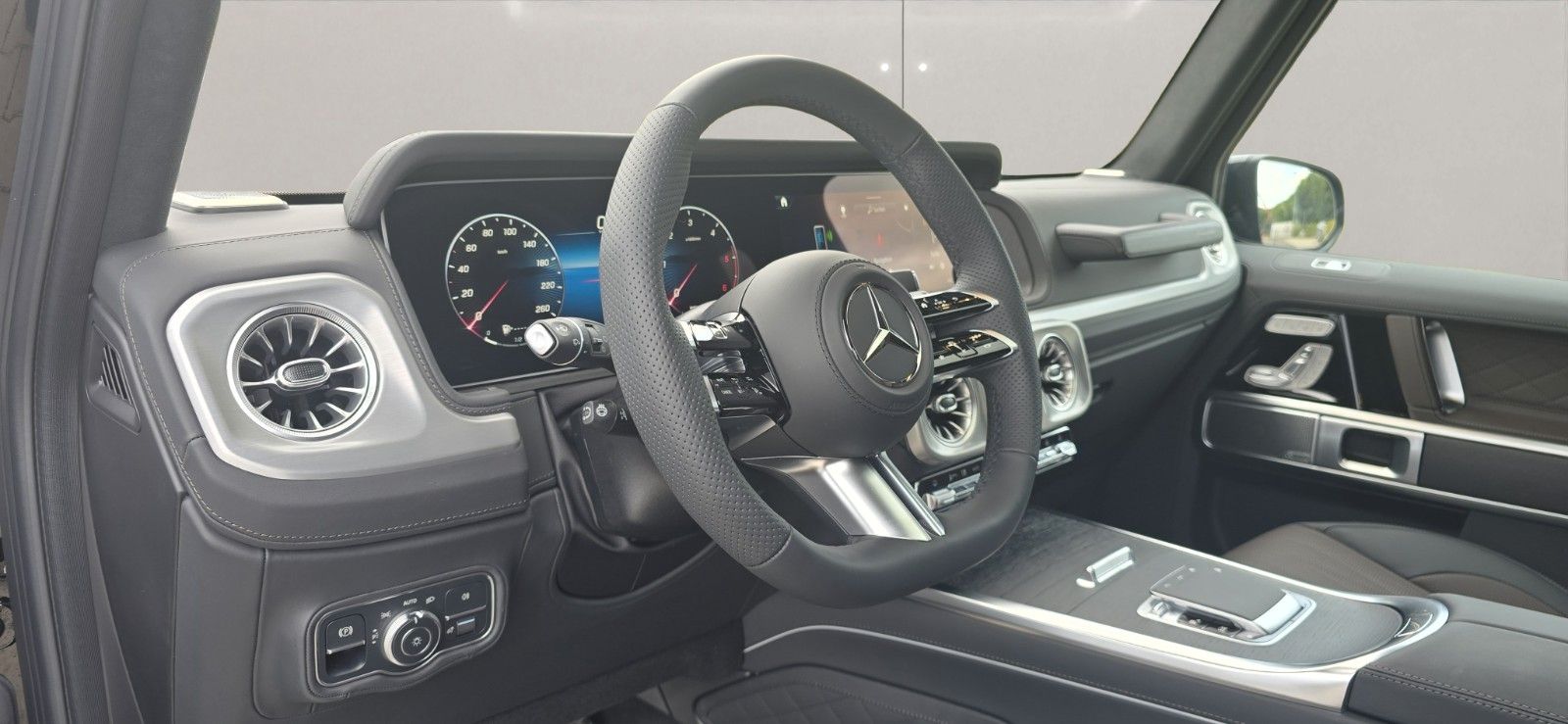 Mercedes-Benz G450d AMG Line - Samsaru's Car Outlet