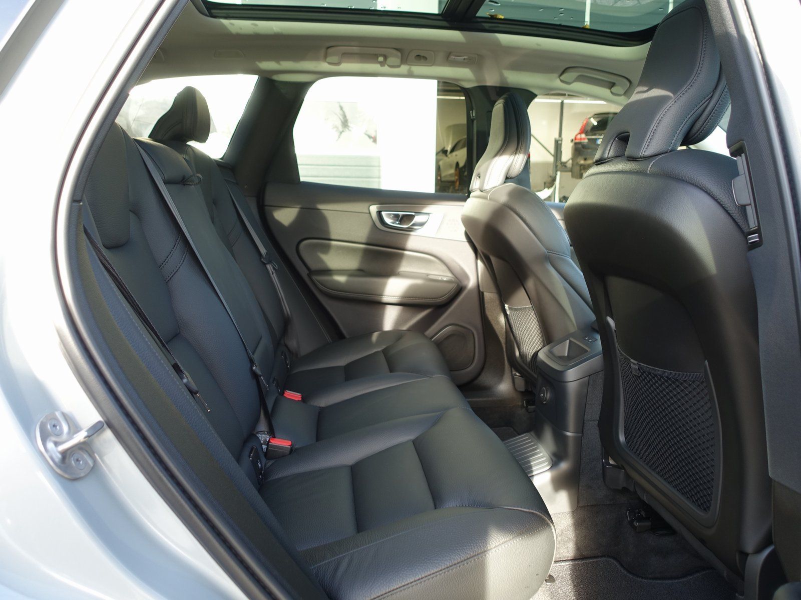 Volvo XC60 Plus T6 AWD Plug-in Hybrid/Four-C/AHK