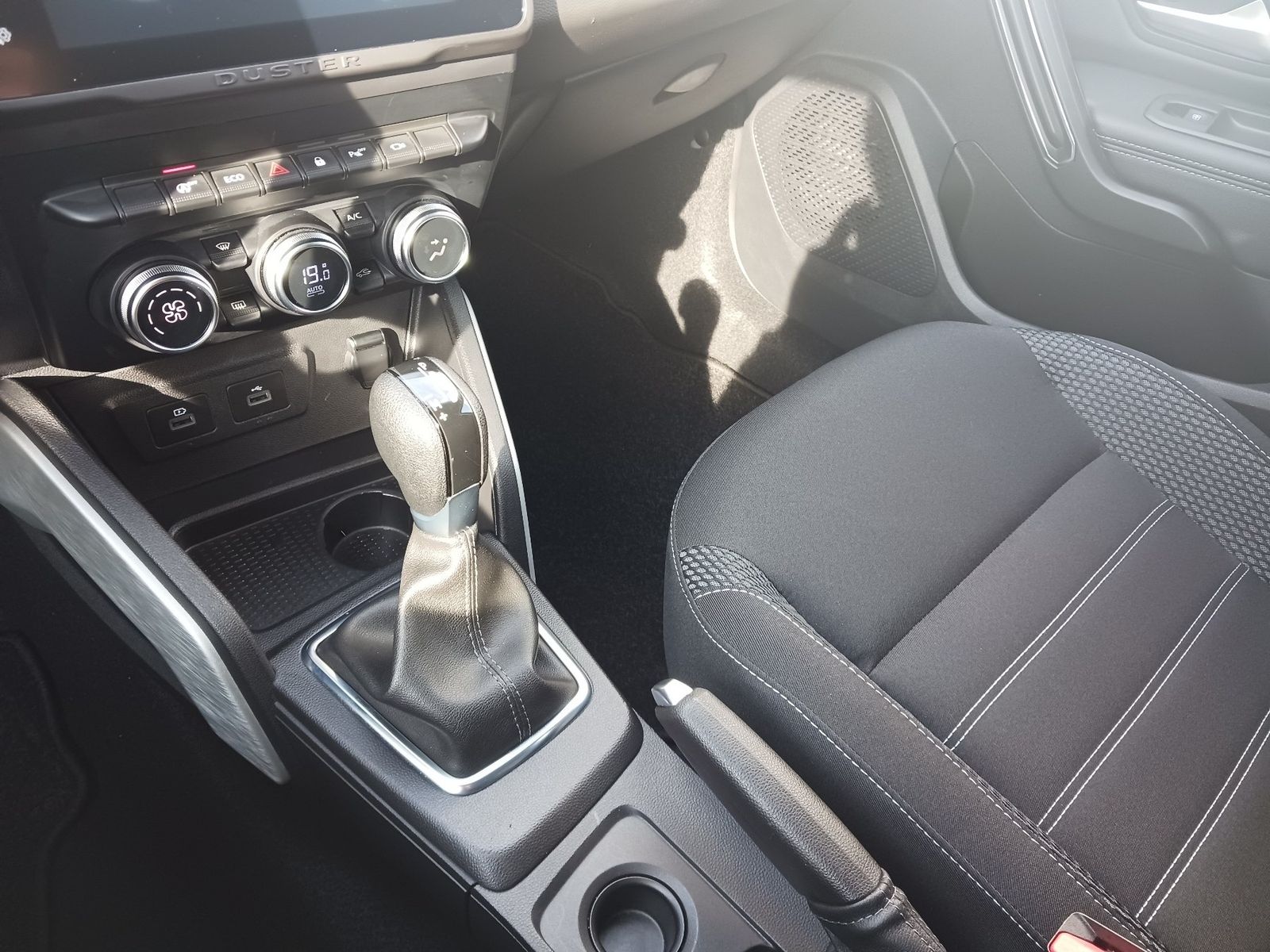 Dacia Duster Prestige TCe 150 EDC - Samsaru's Car Outlet