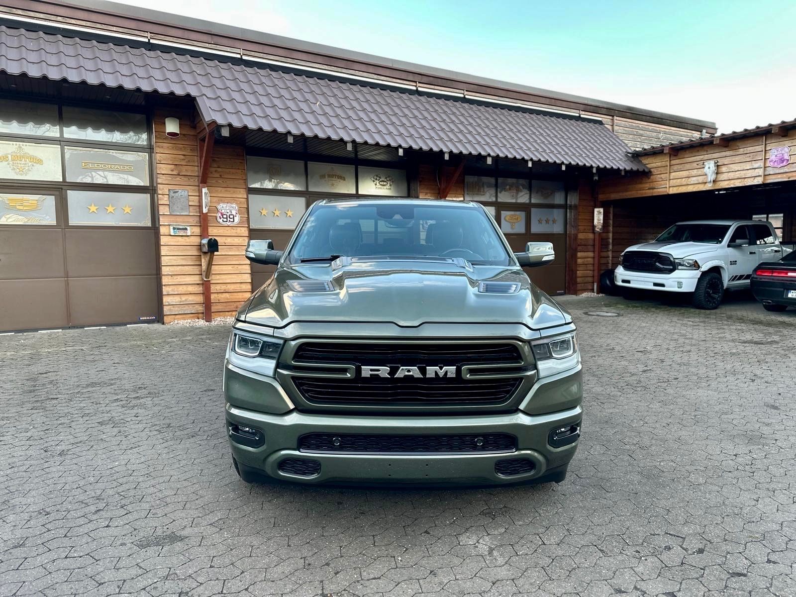 Dodge LARAMIE*5.7*LPG*AHK*NAVI*PDC*RAMBOX*GARANTIE*