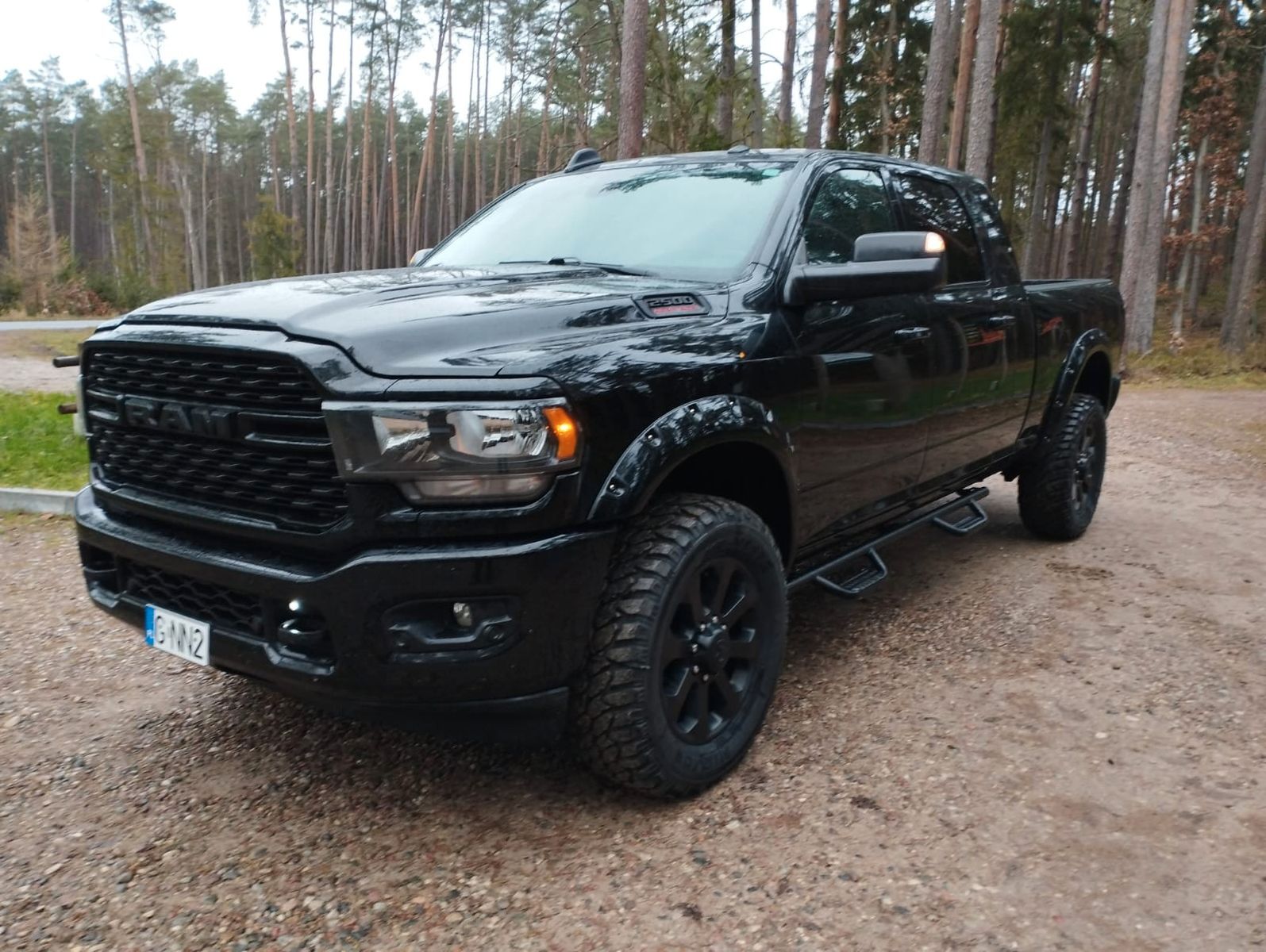 Dodge RAM 2500 MEGA CAB, 4X4, 6,7, 370KM LEDER