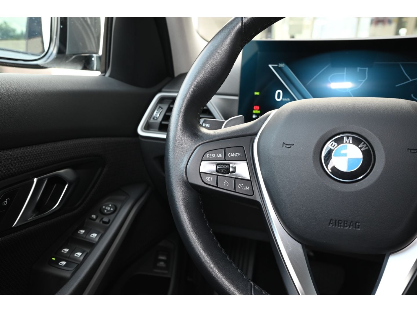 BMW 320d Touring - Samsaru's Car Outlet