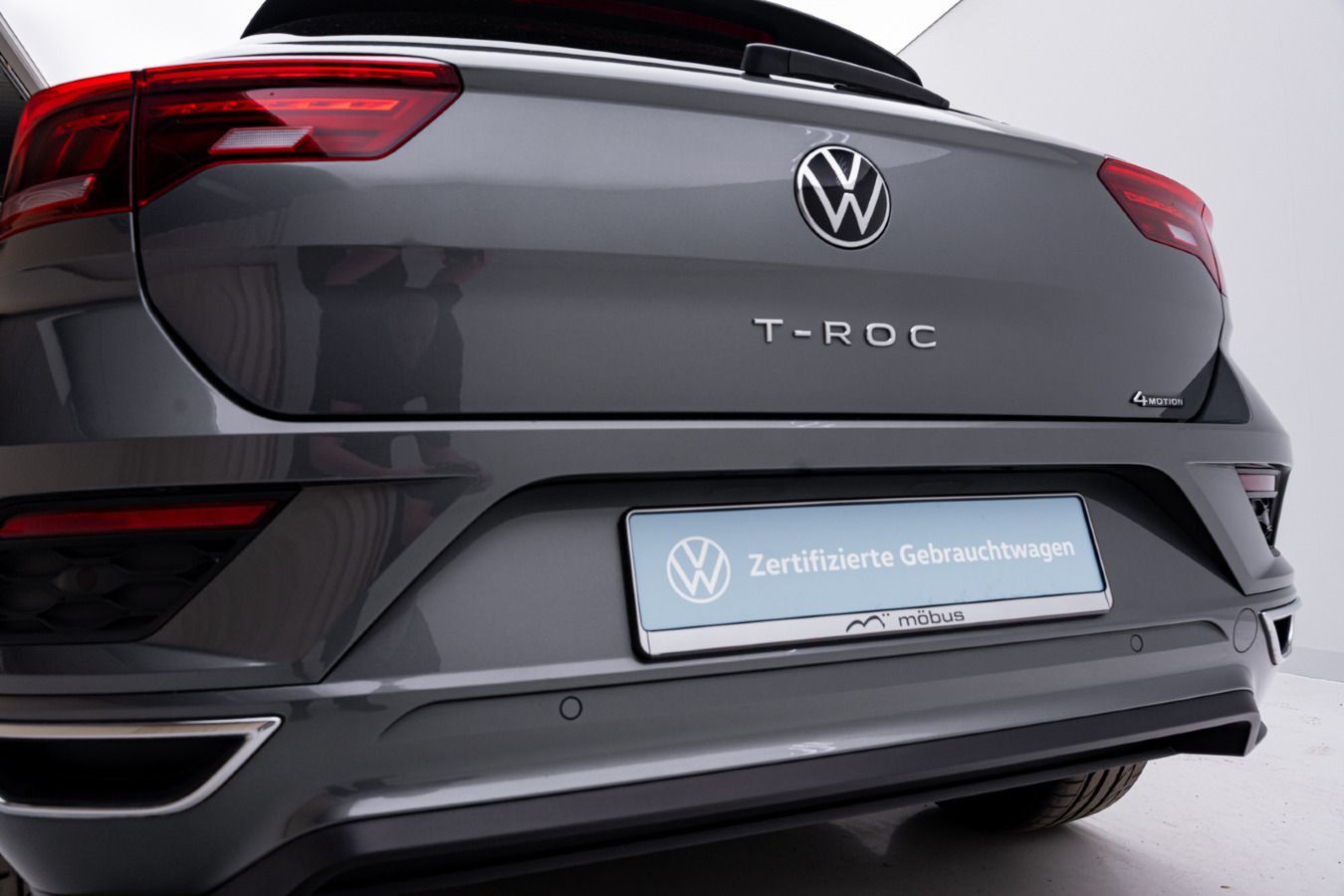 Volkswagen T-Roc 2.0 TSI DSG SPORT 4x4 - Samsaru's Car Outlet